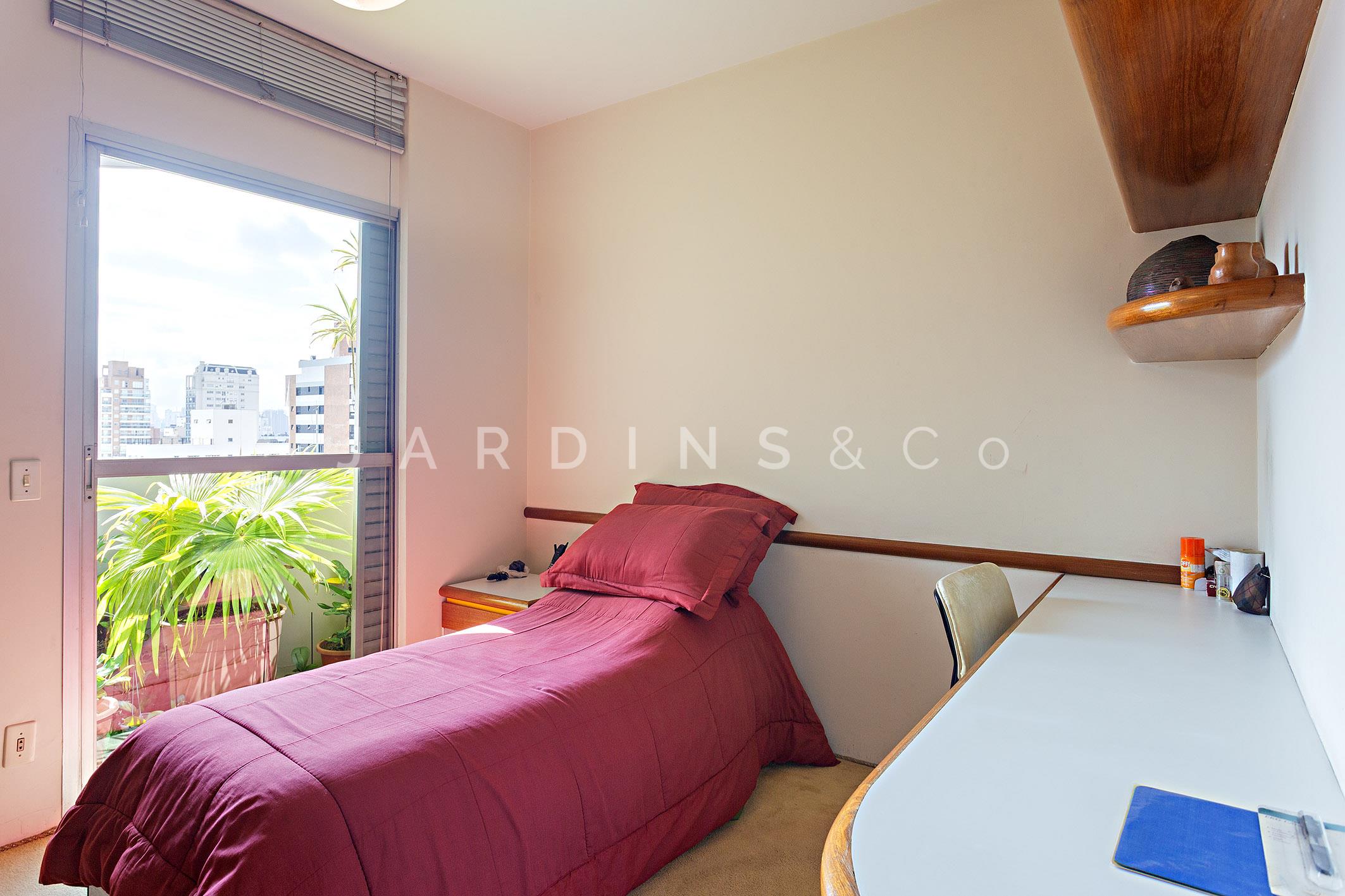 Apartamento no Moema Pássaros