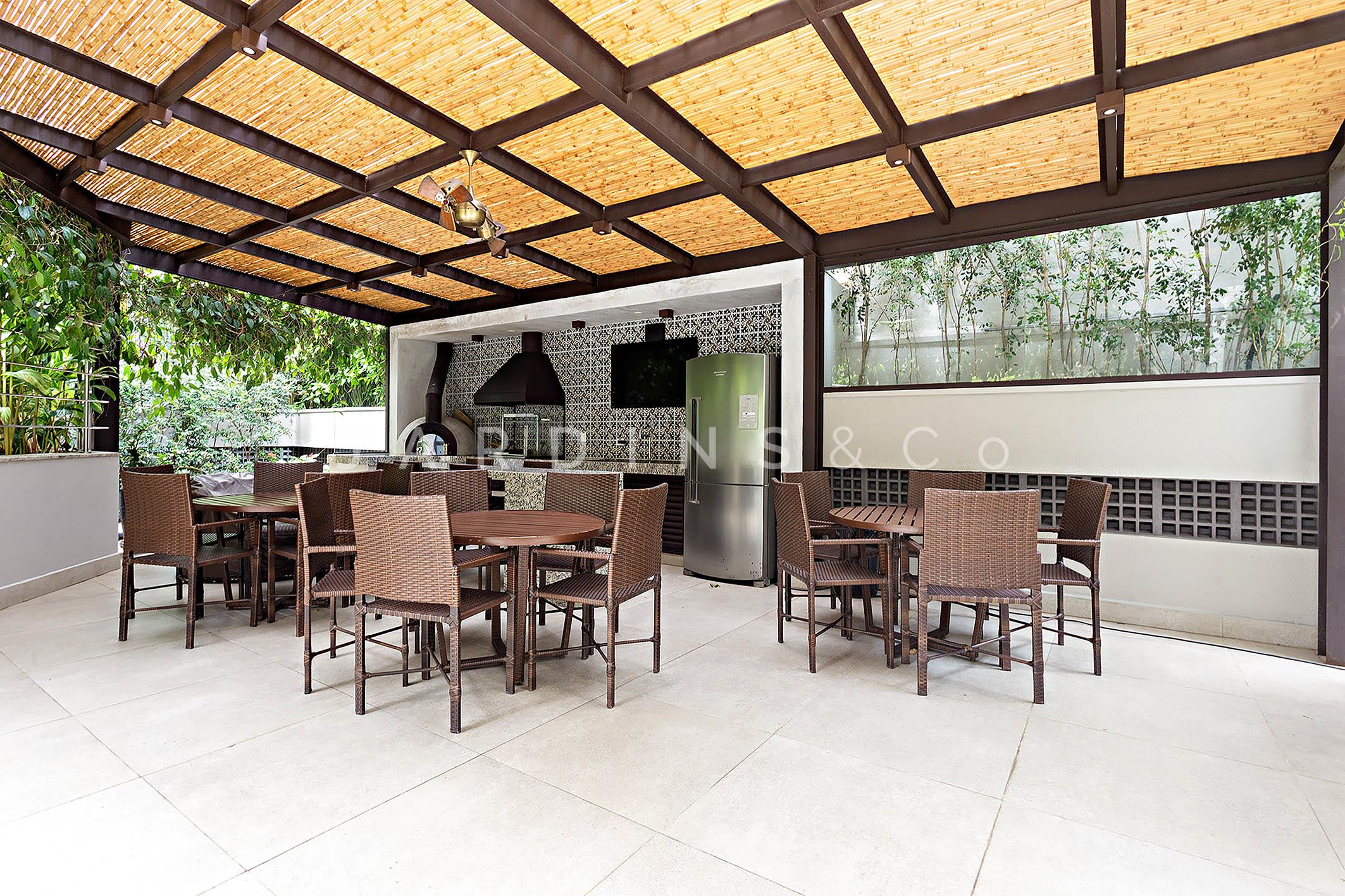 Apartamento no Moema Pássaros