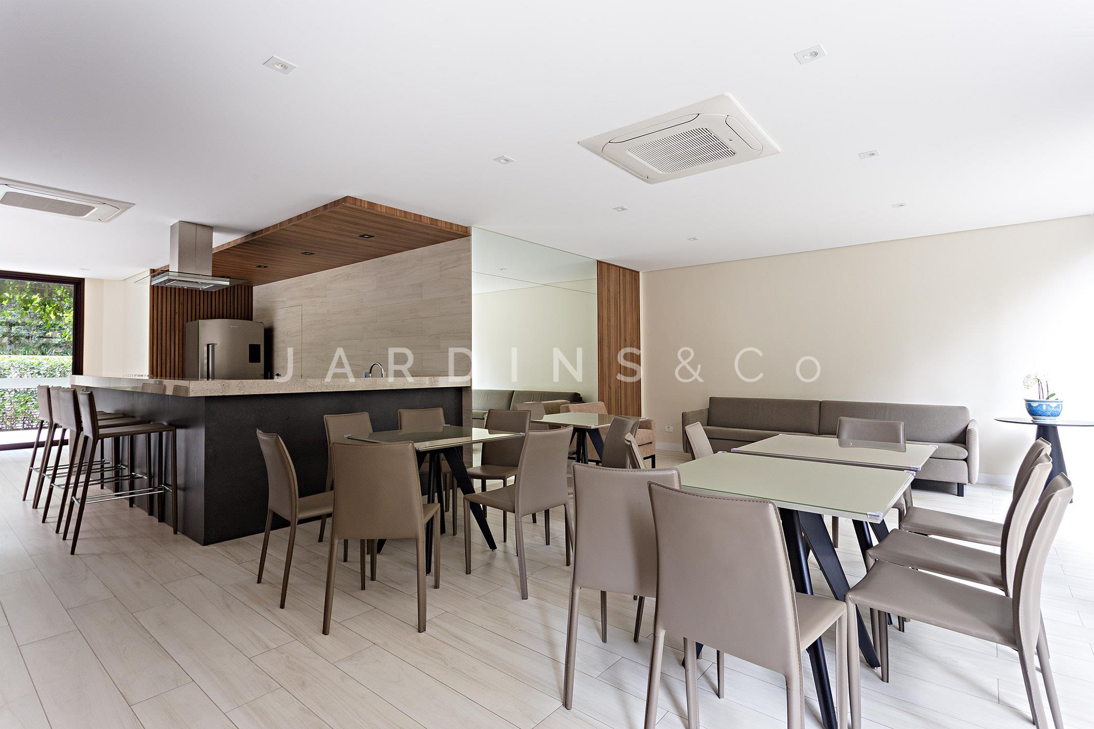 Apartamento no Moema Pássaros