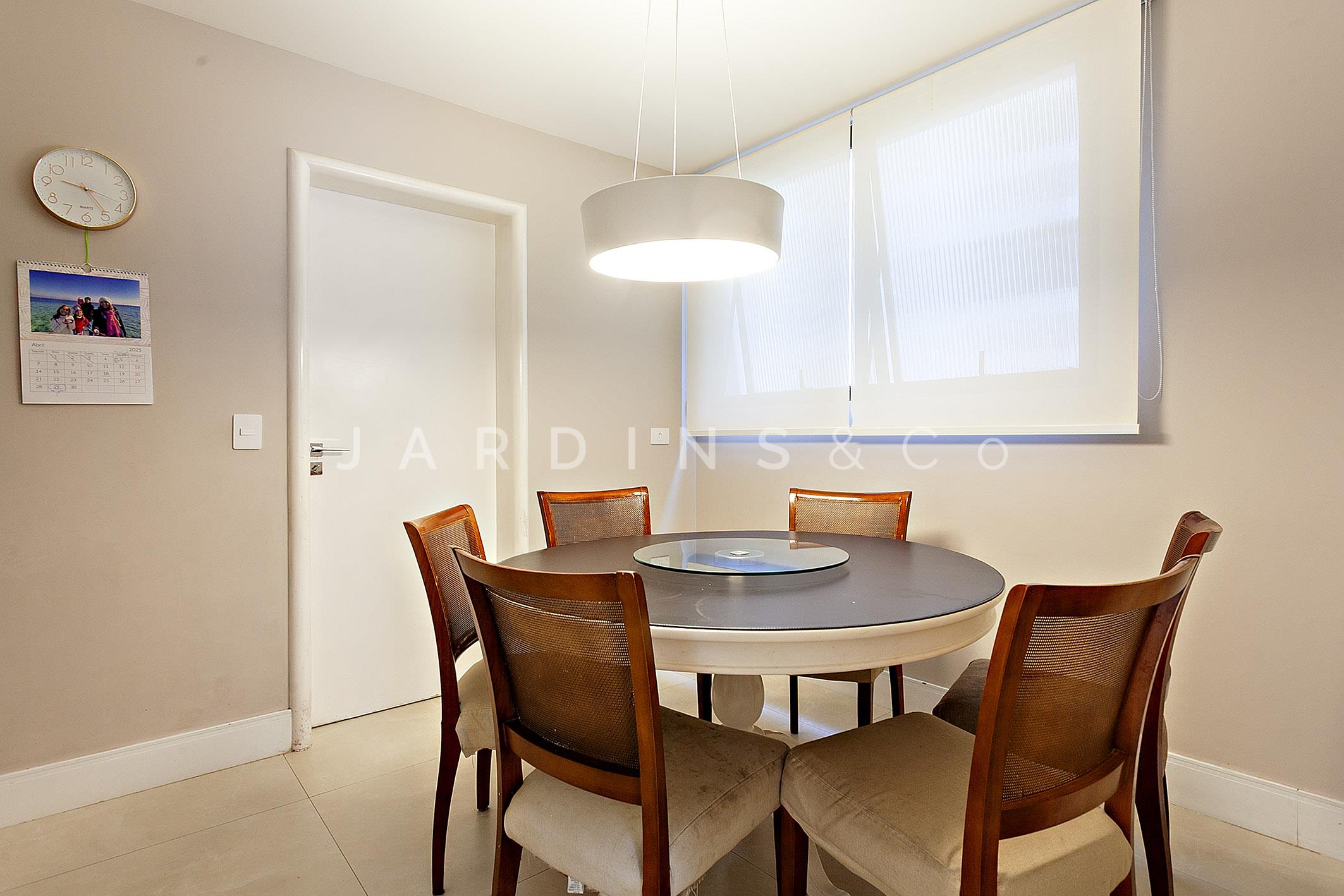 Apartamento no Paraíso