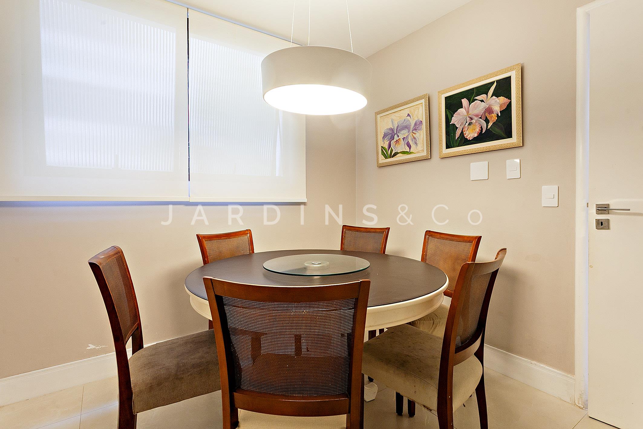 Apartamento no Paraíso