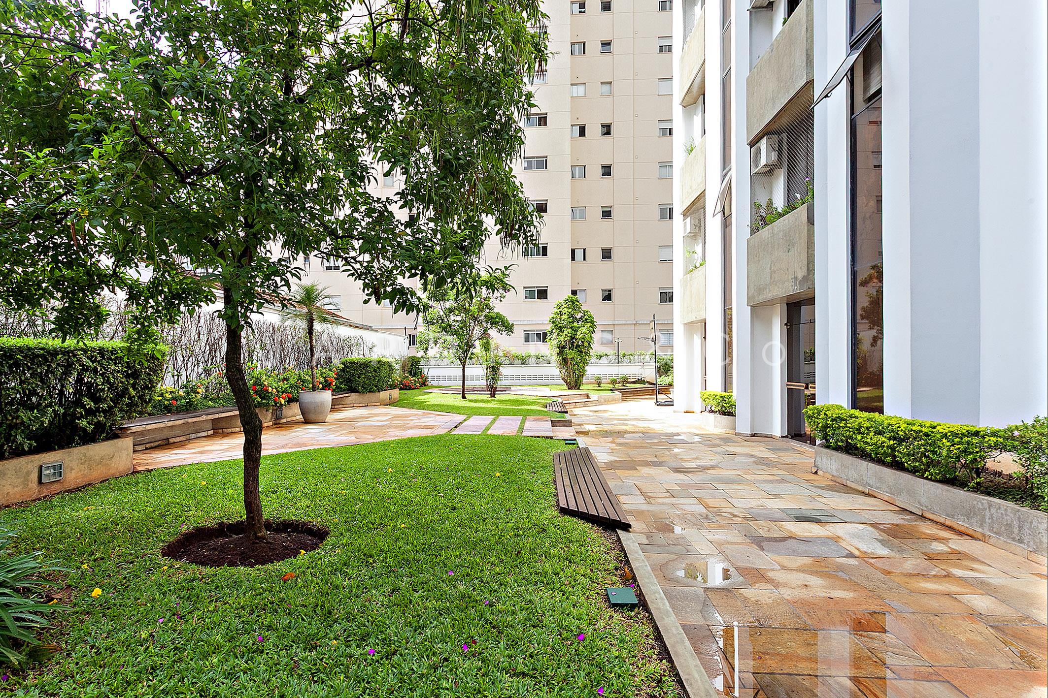 Apartamento no Paraíso