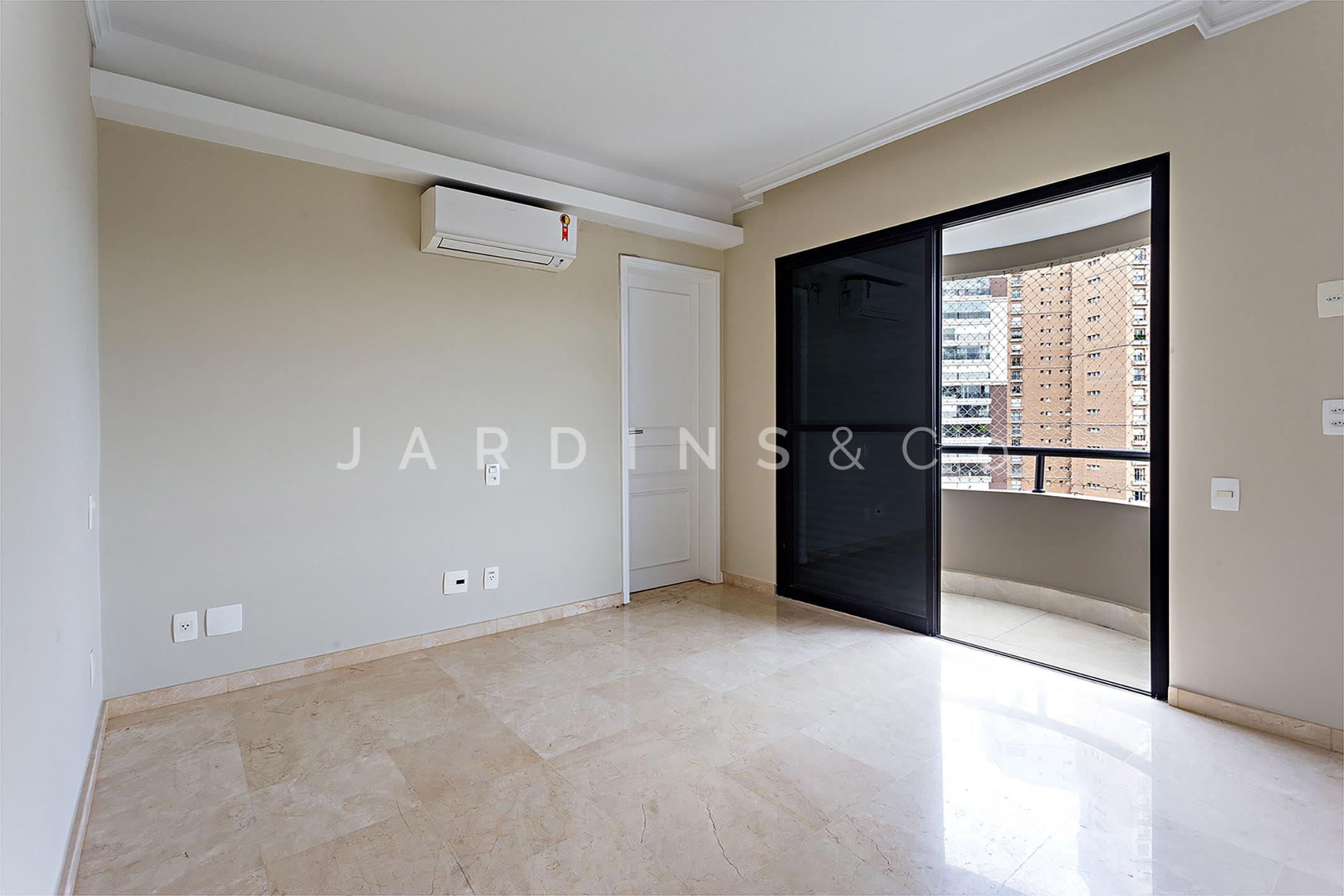 Apartamento no Moema