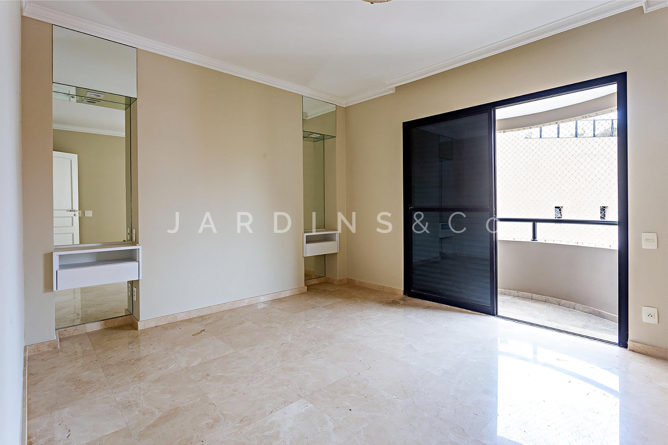 Apartamento no Moema