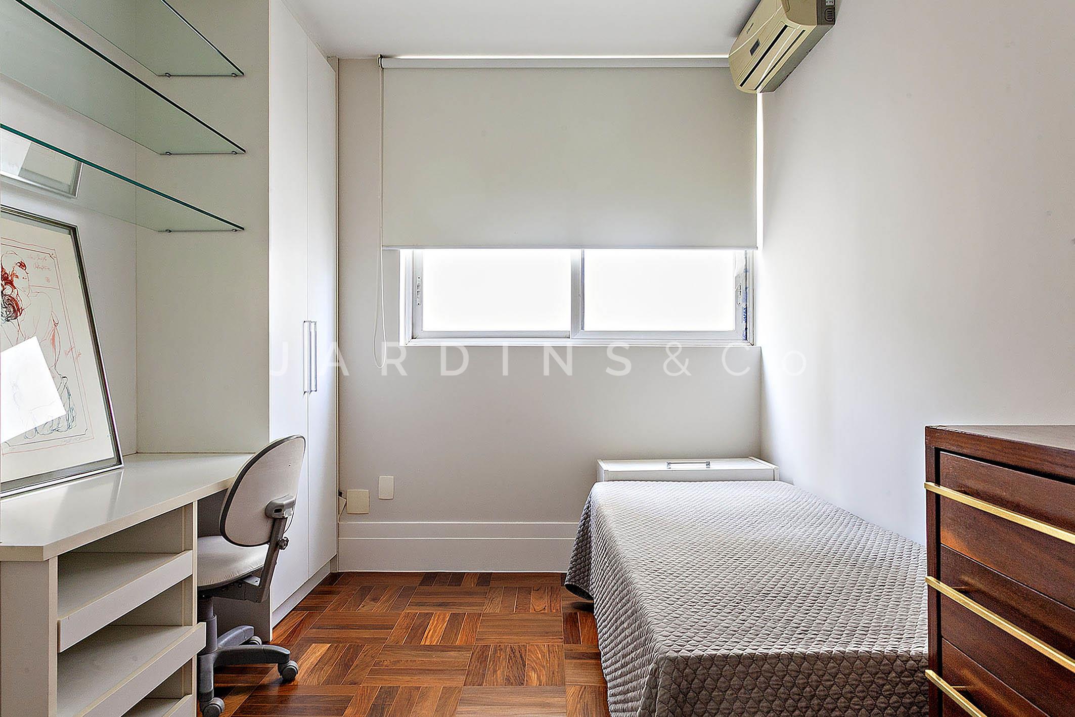 Apartamento no Paraíso