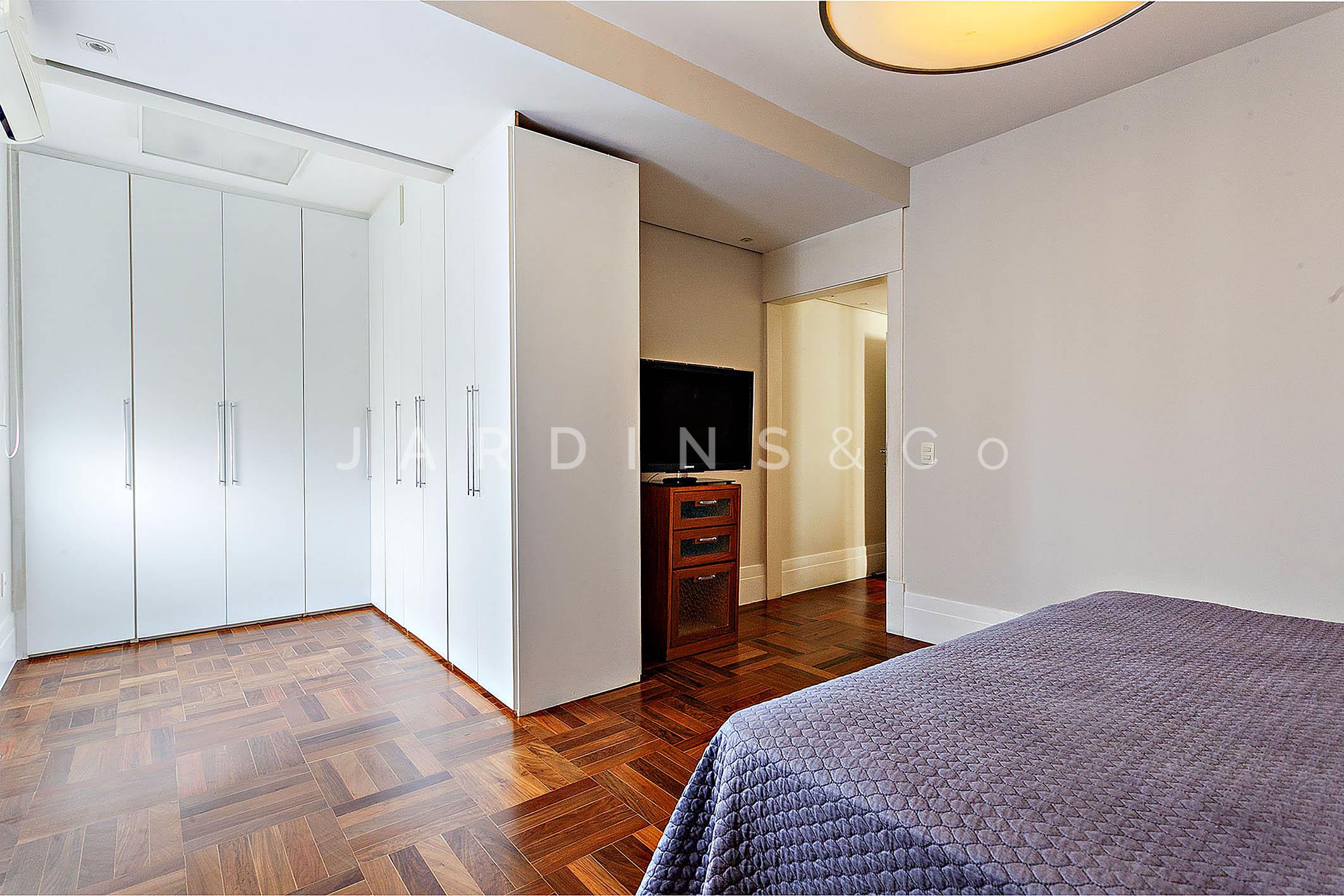 Apartamento no Paraíso