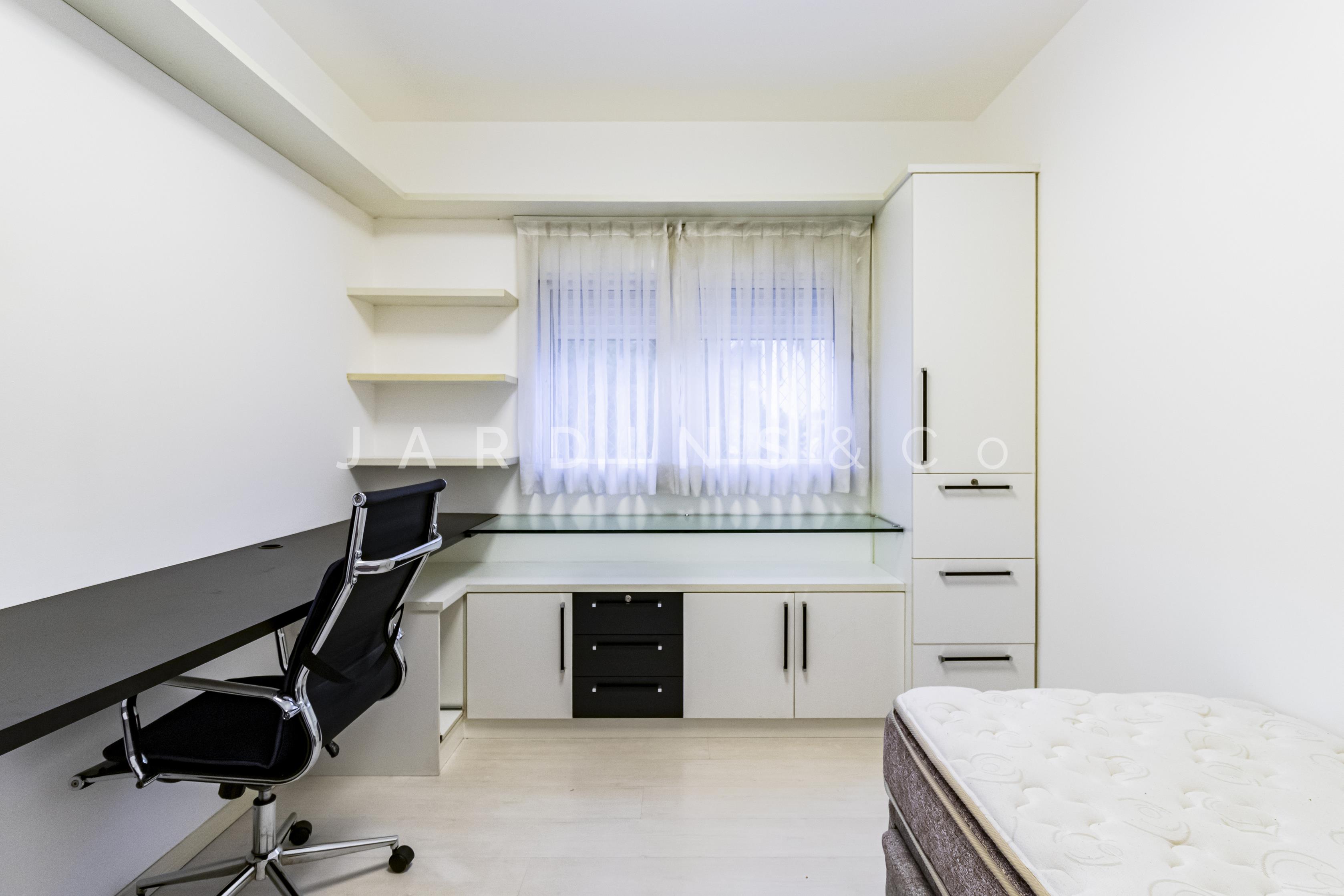 Apartamento no Paraíso