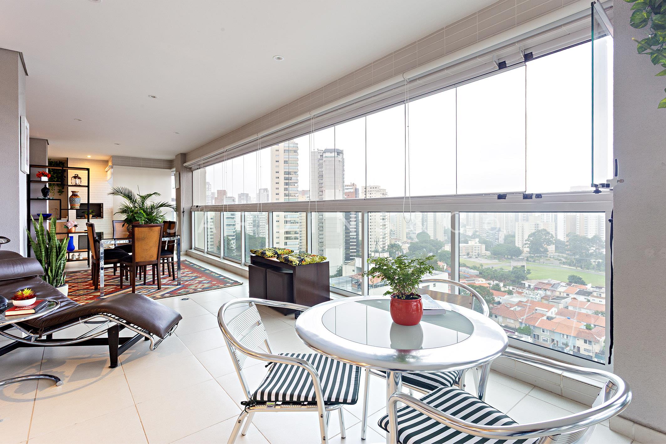 Apartamento no Paraíso