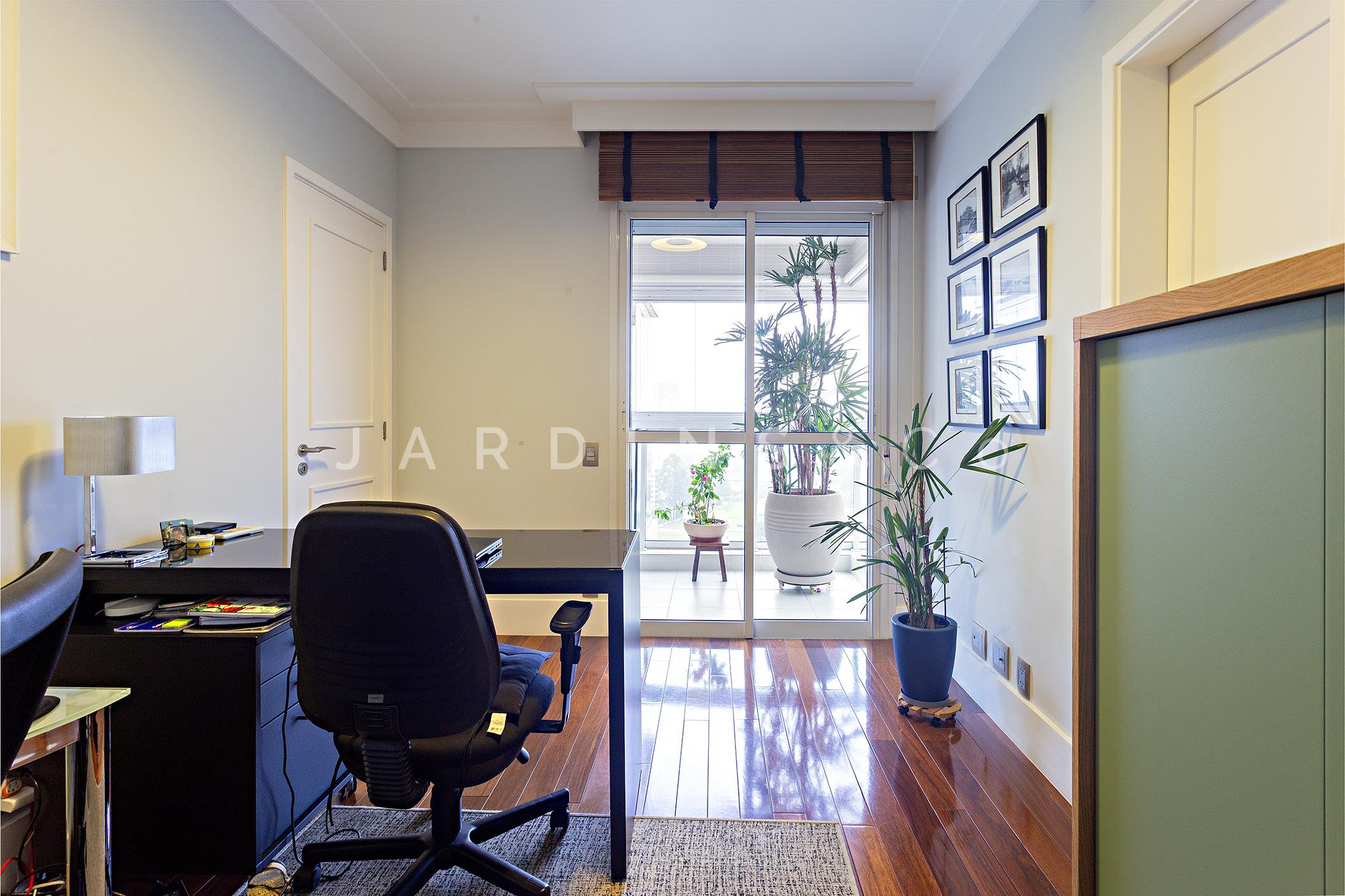 Apartamento no Paraíso