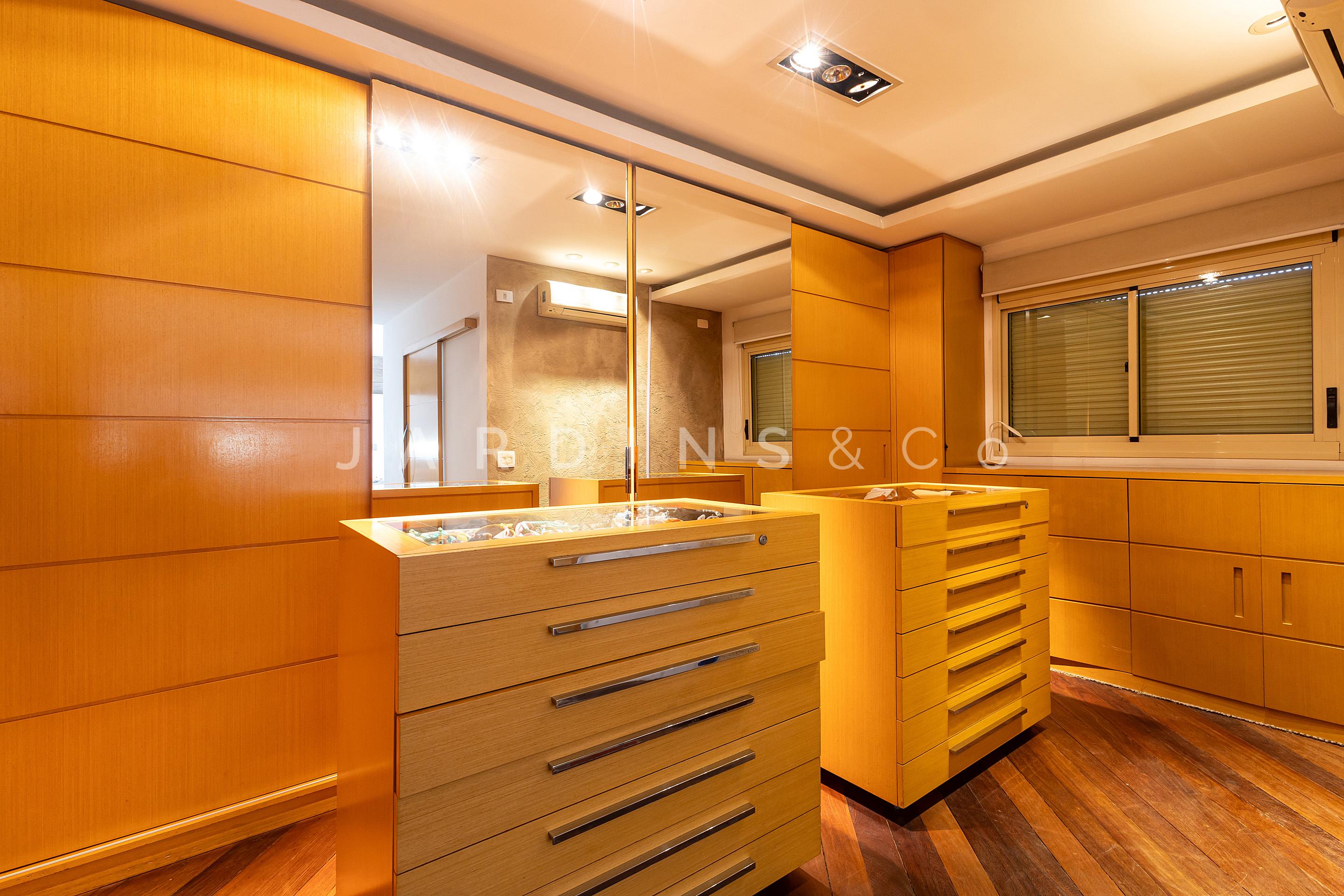 Apartamento no Indianópolis
