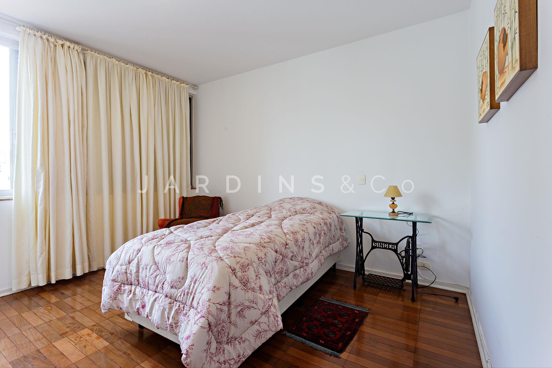 Apartamento no Paraíso