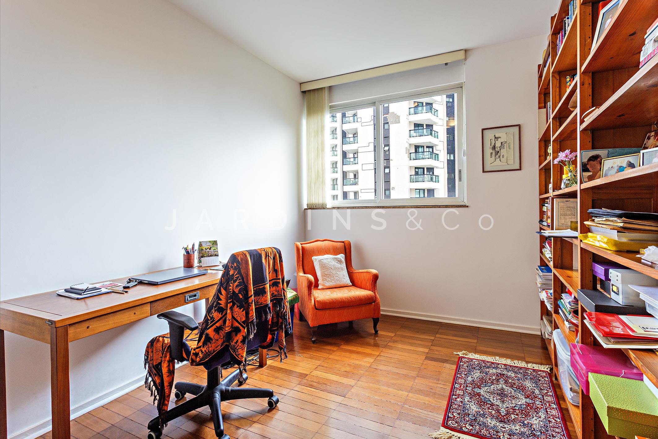Apartamento no Paraíso
