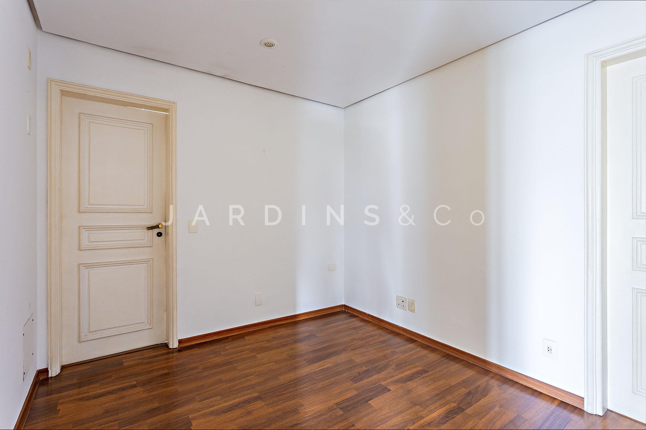 Apartamento no Paraíso