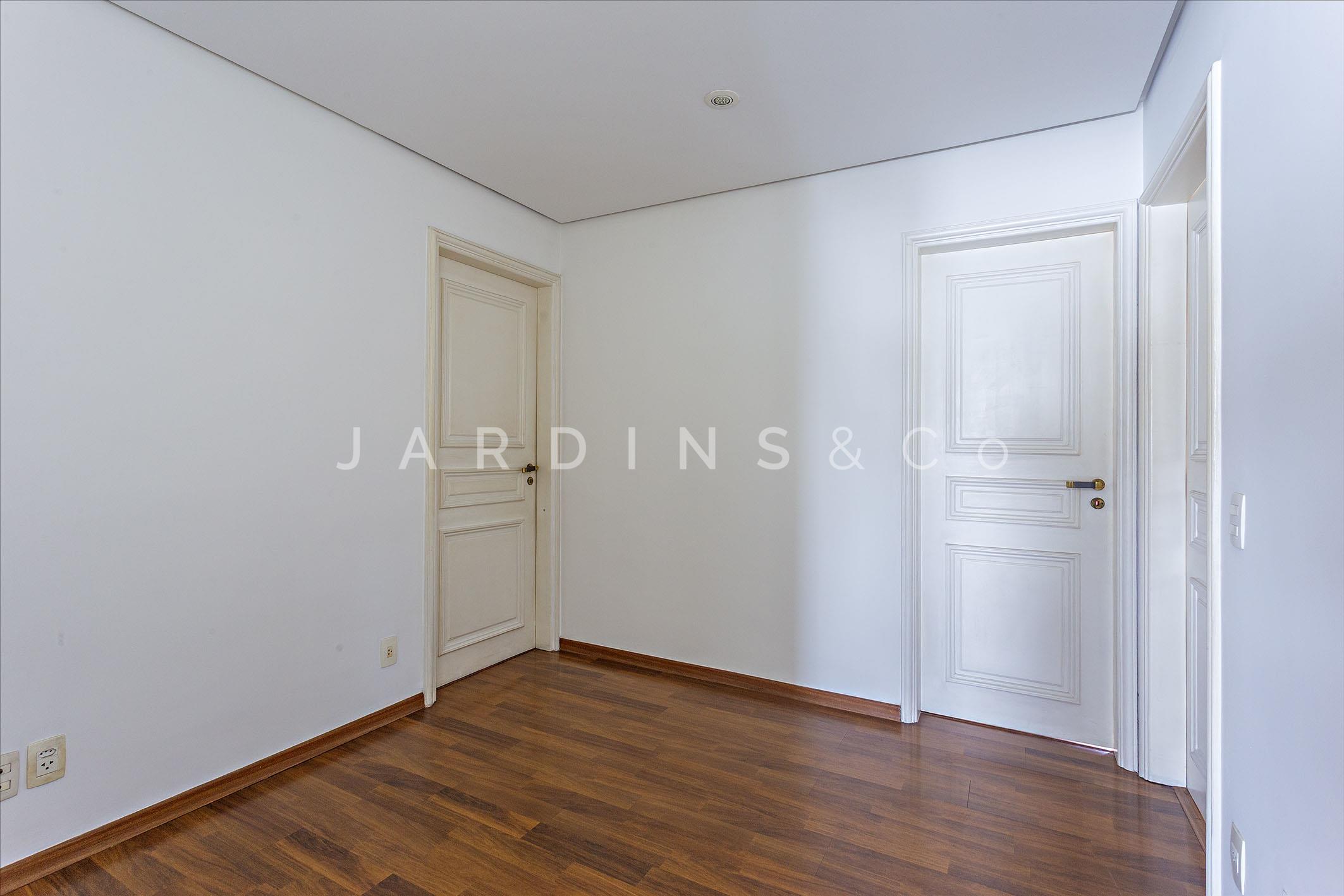 Apartamento no Paraíso