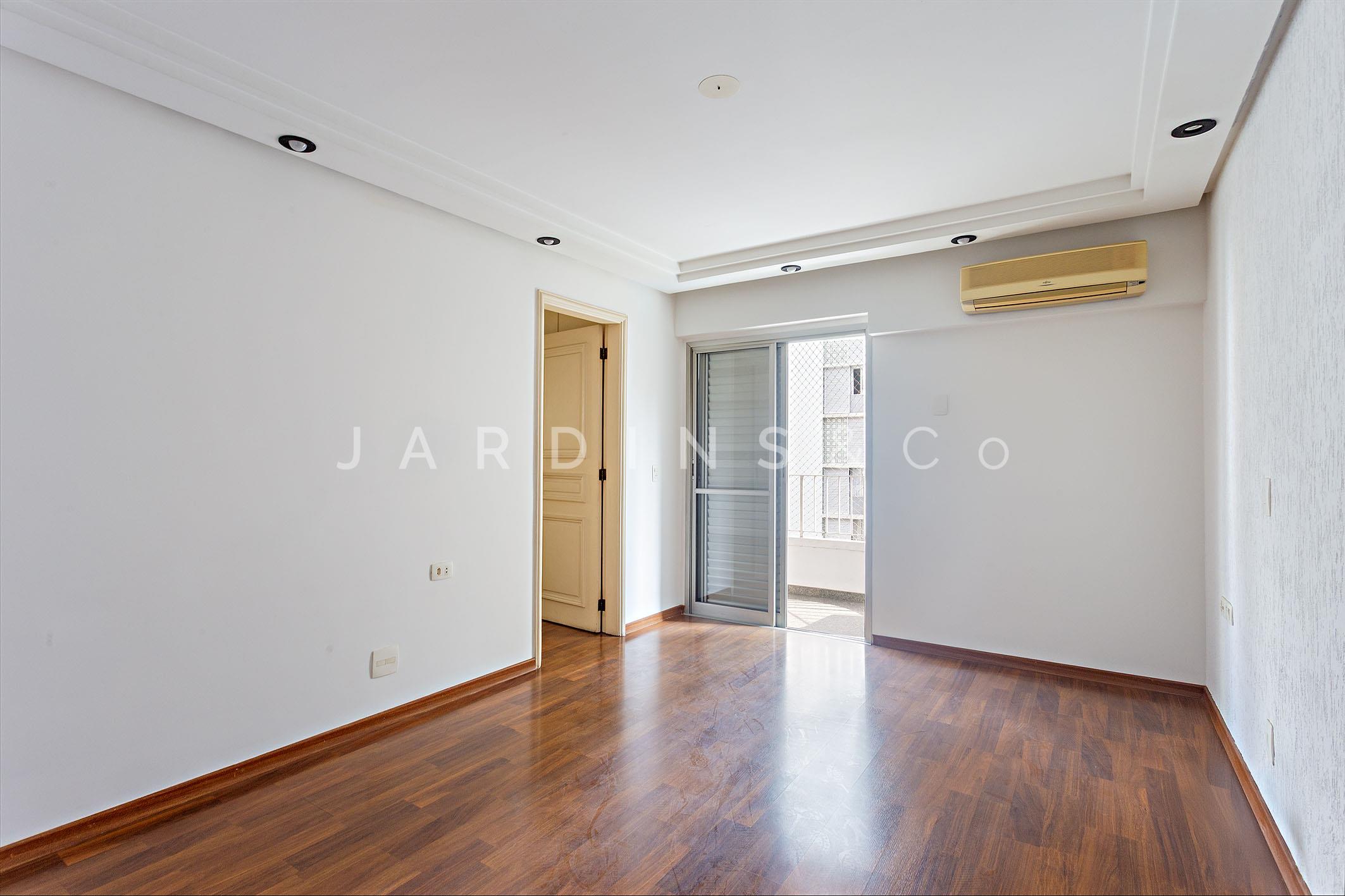 Apartamento no Paraíso