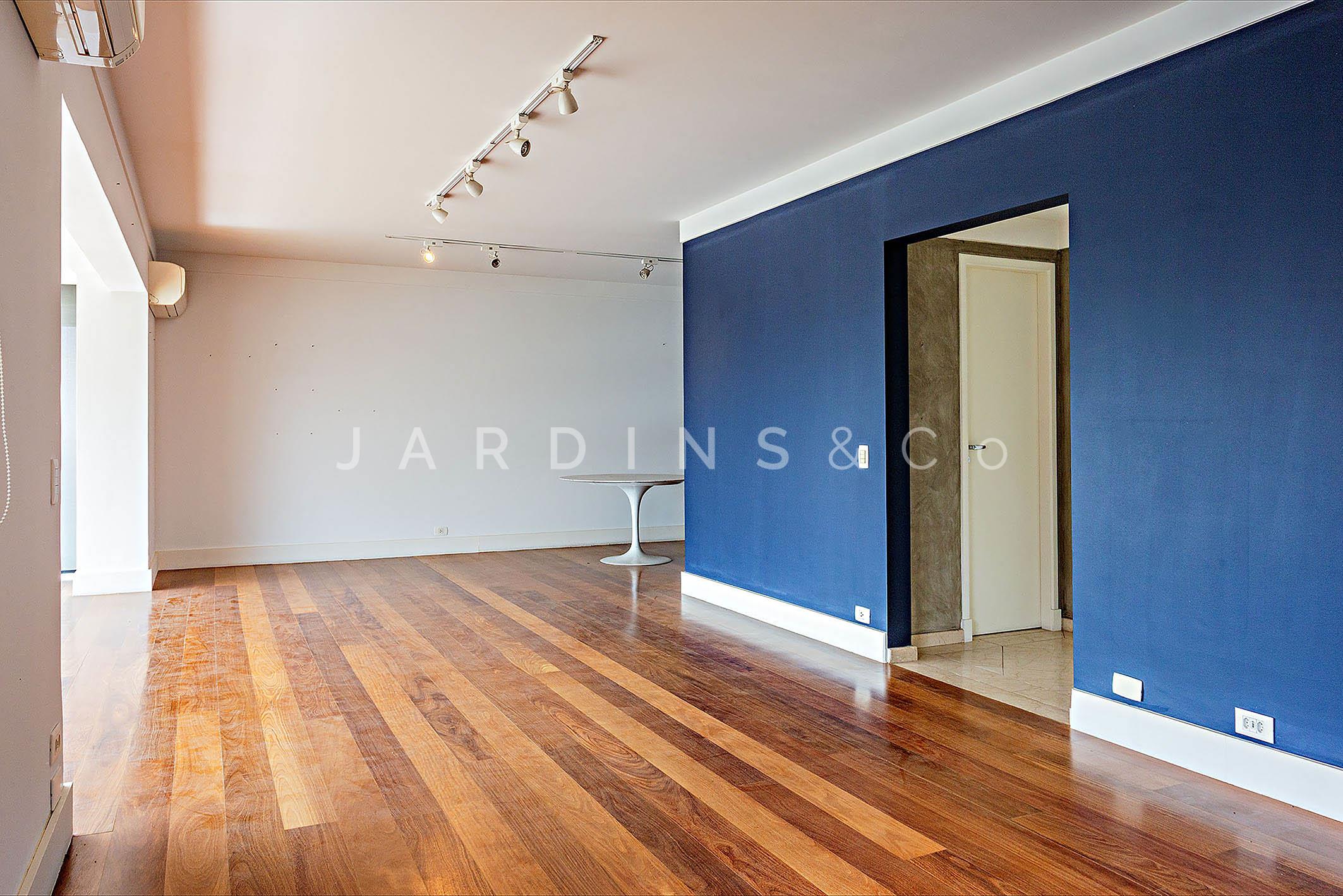 Apartamento no Paraíso