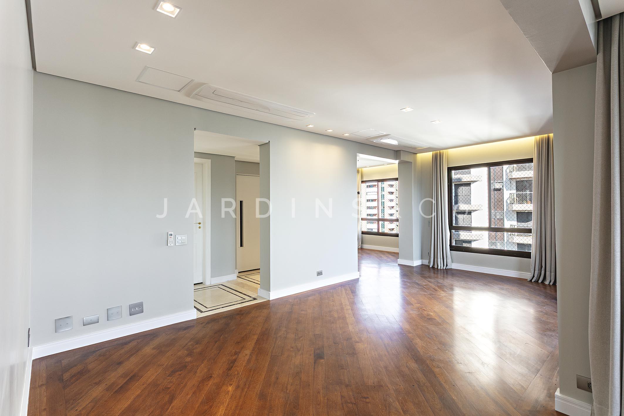 Apartamento no Jardim Europa