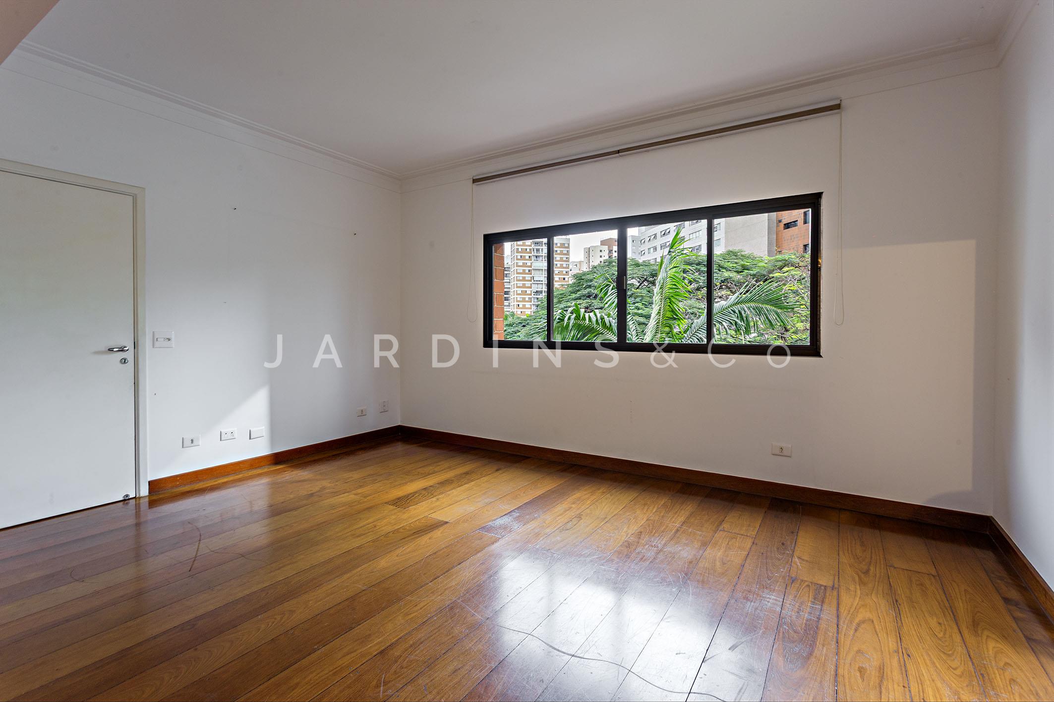 Apartamento no Moema