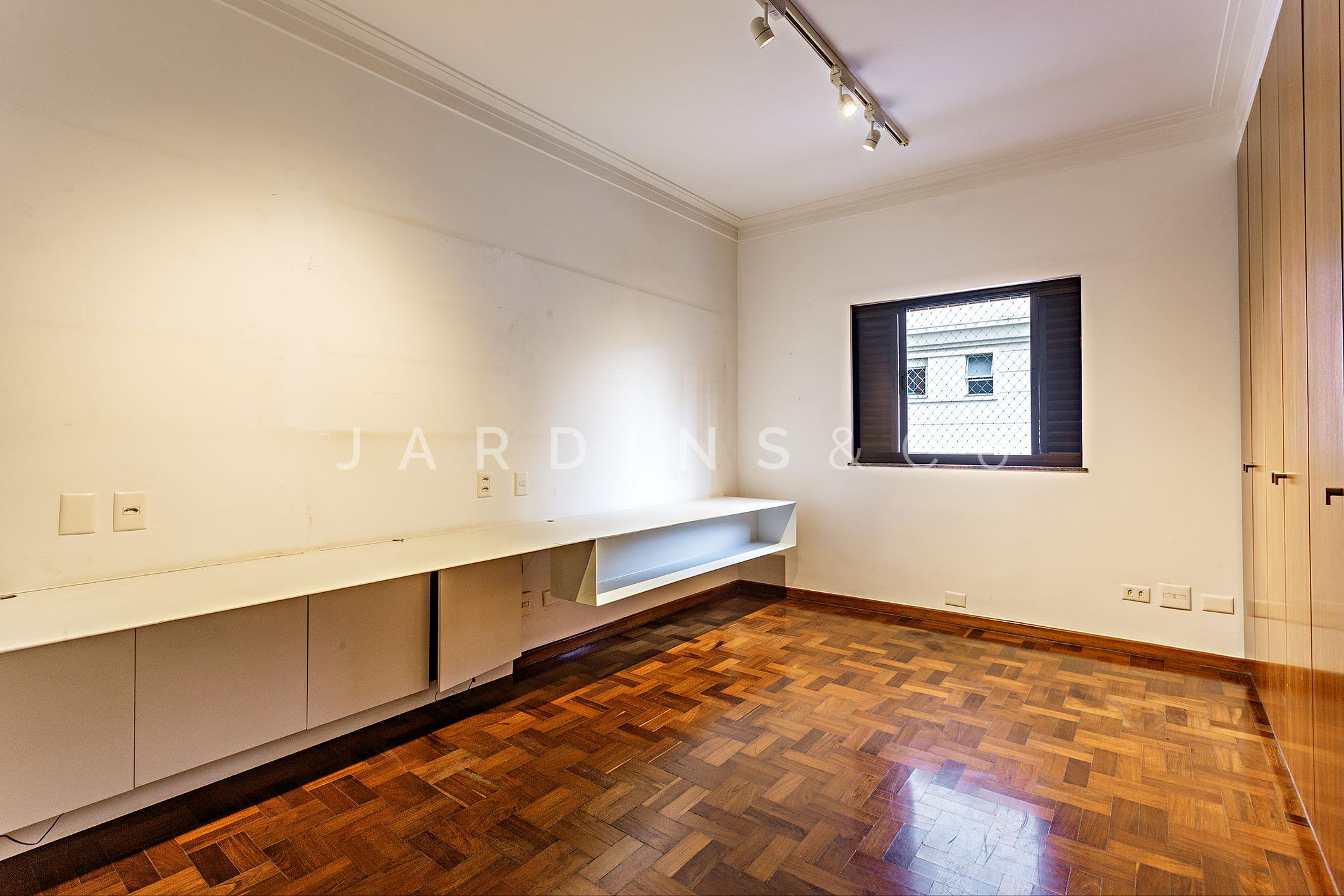 Apartamento no Moema