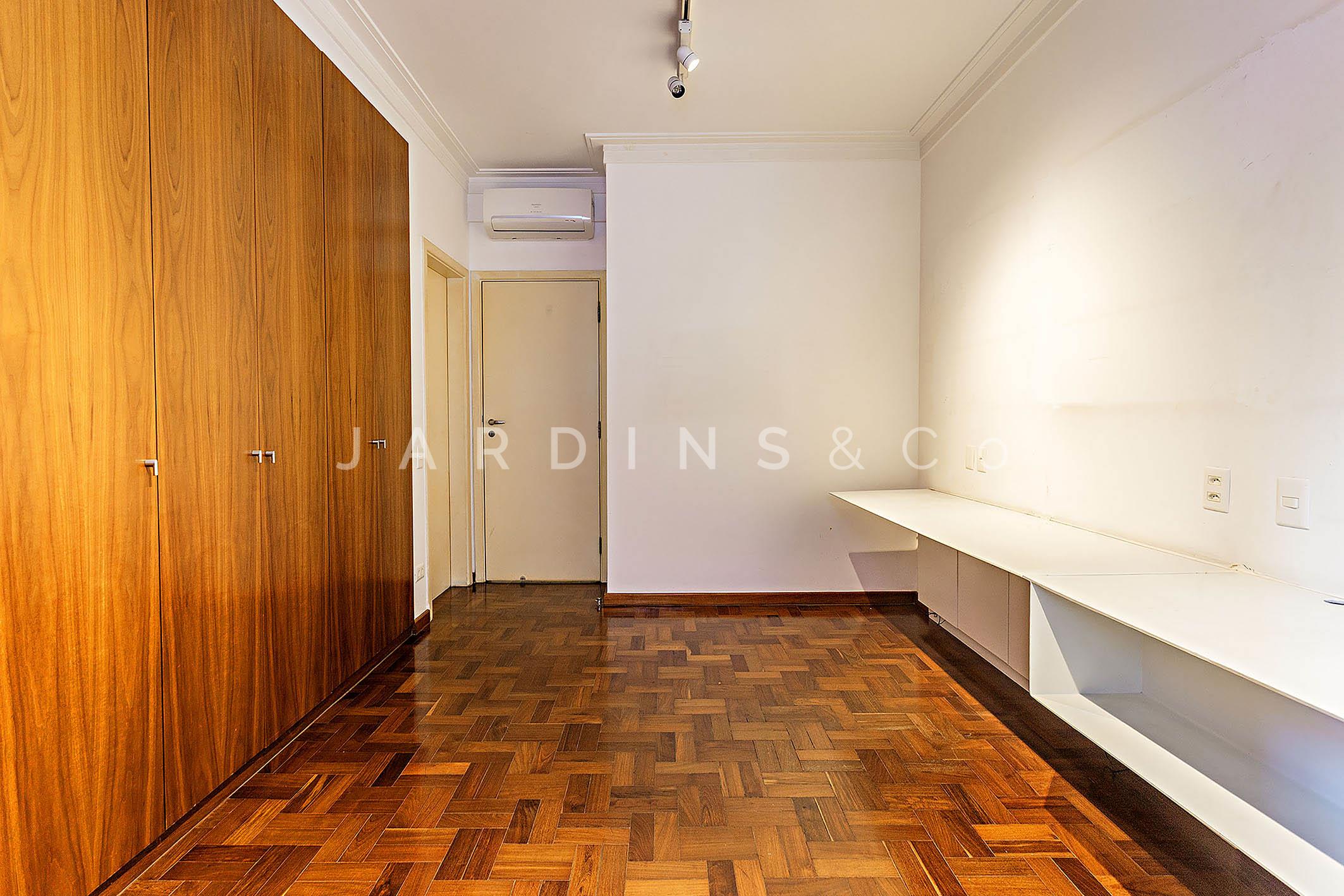Apartamento no Moema