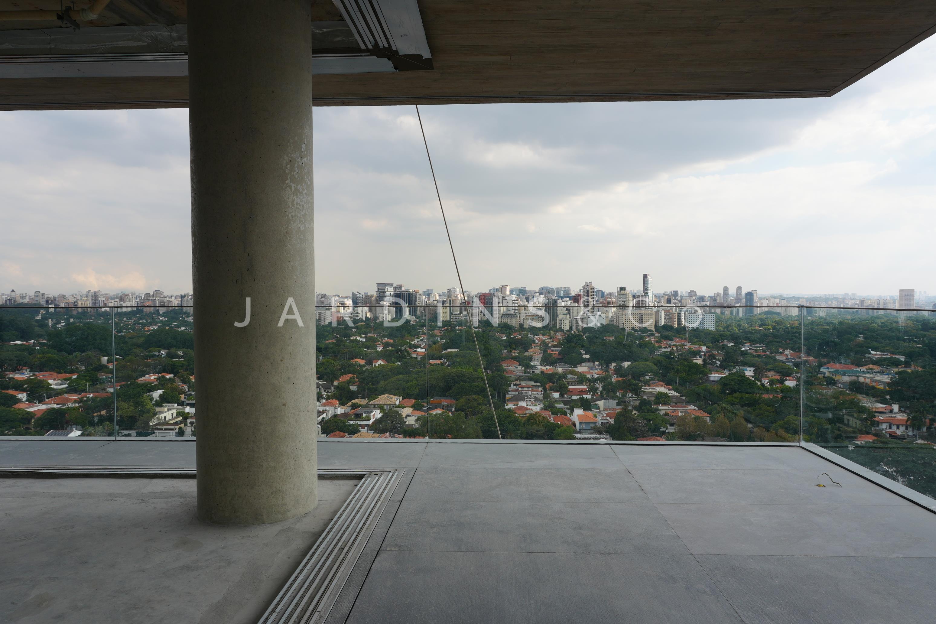 Cobertura Duplex no Jardim Paulista