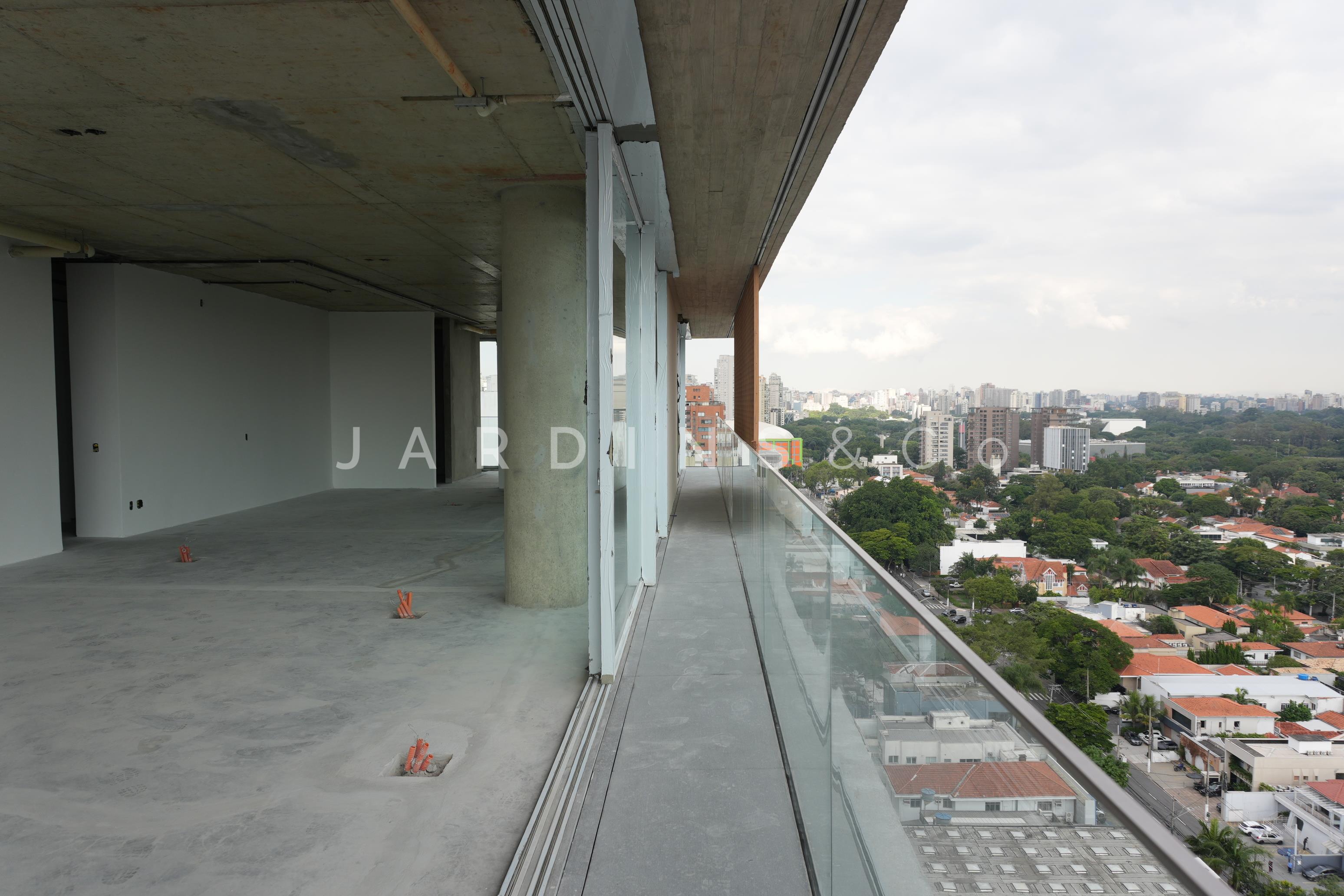 Cobertura Duplex no Jardim Paulista