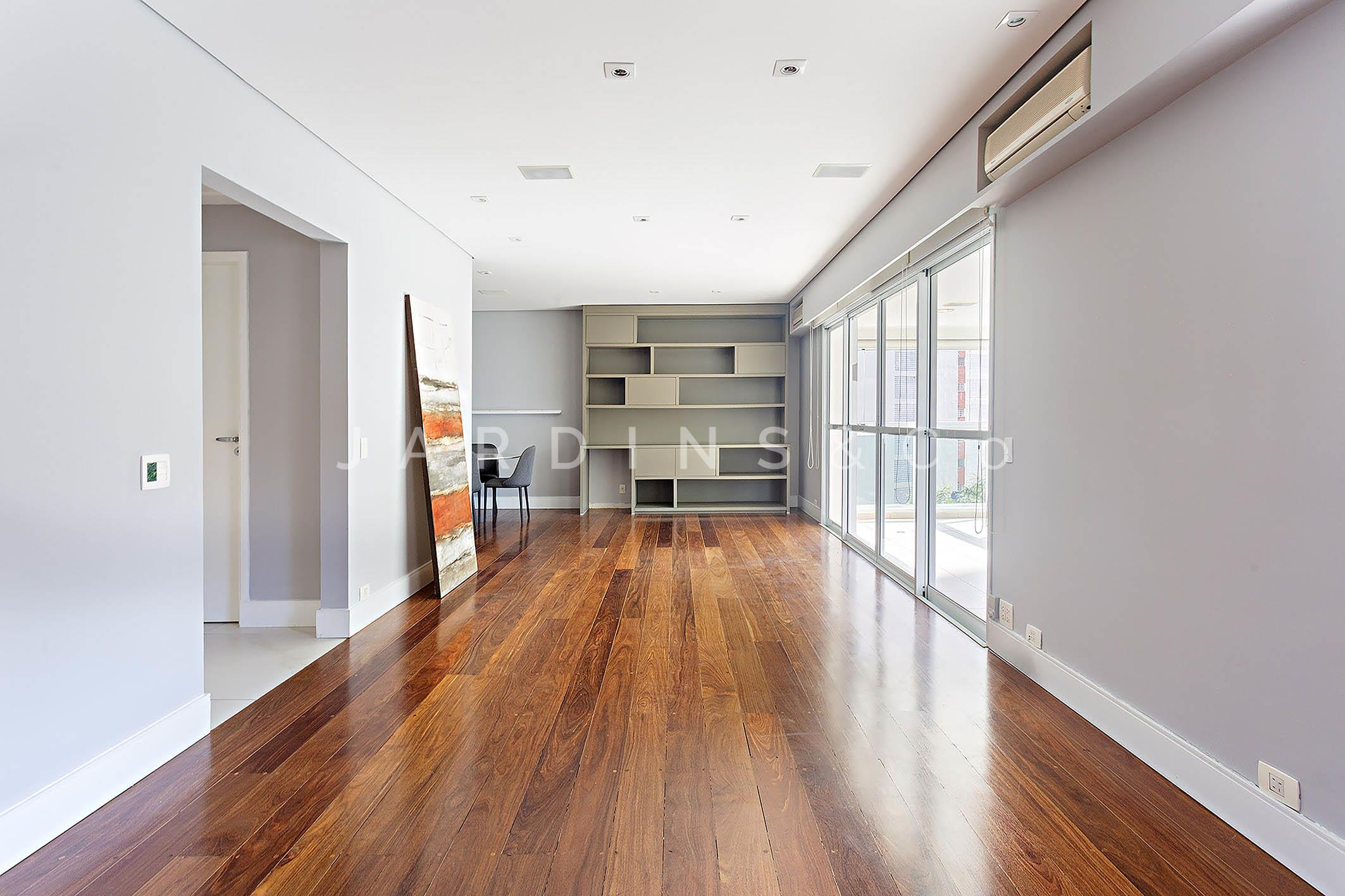 Apartamento no Paraíso
