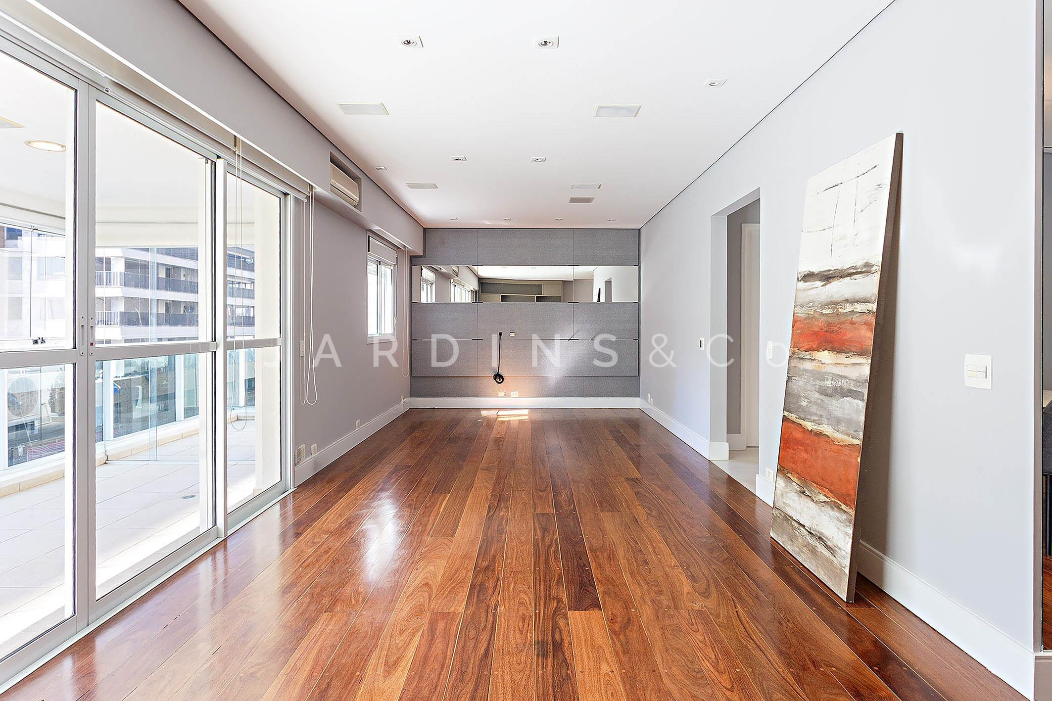 Apartamento no Paraíso
