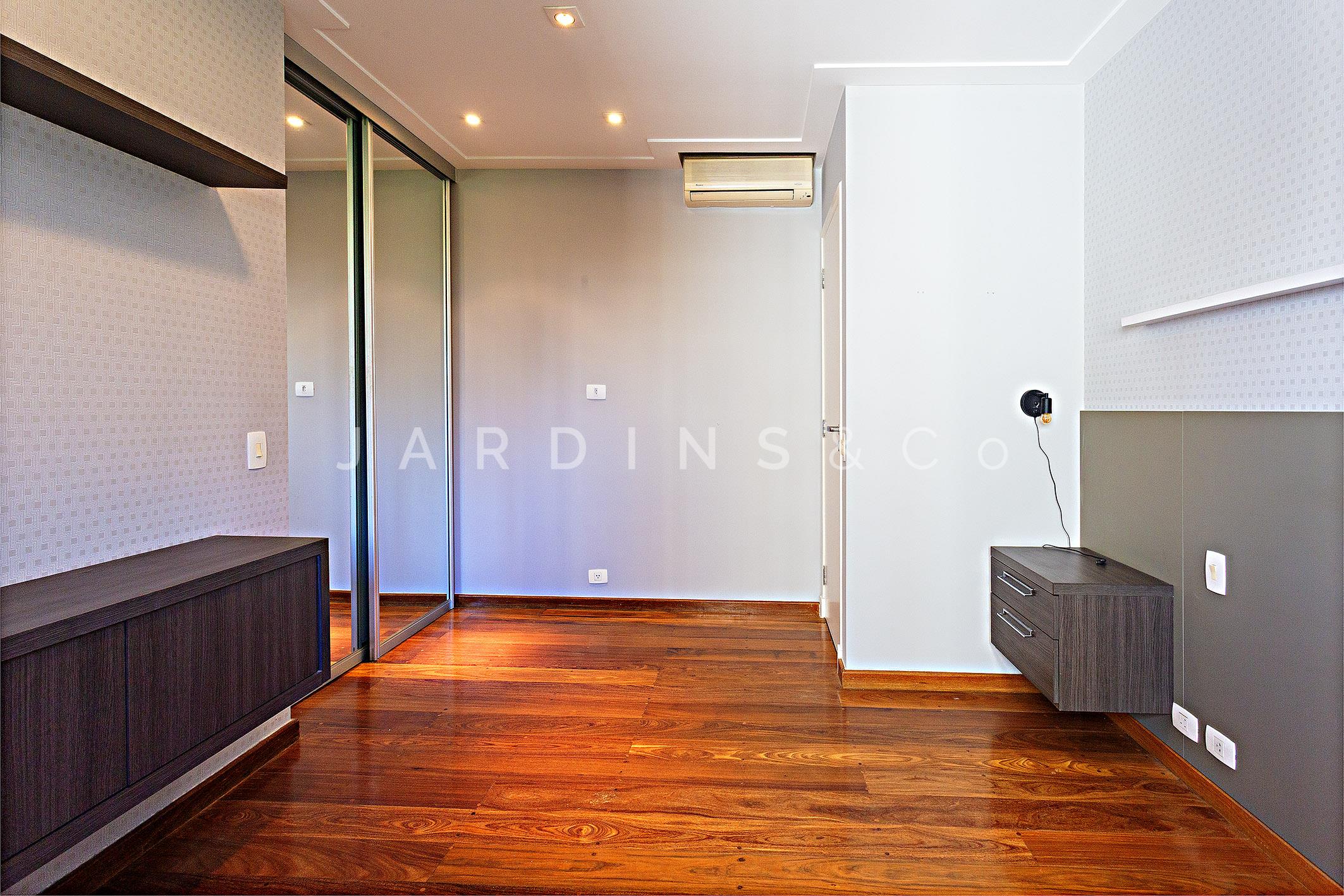 Apartamento no Paraíso