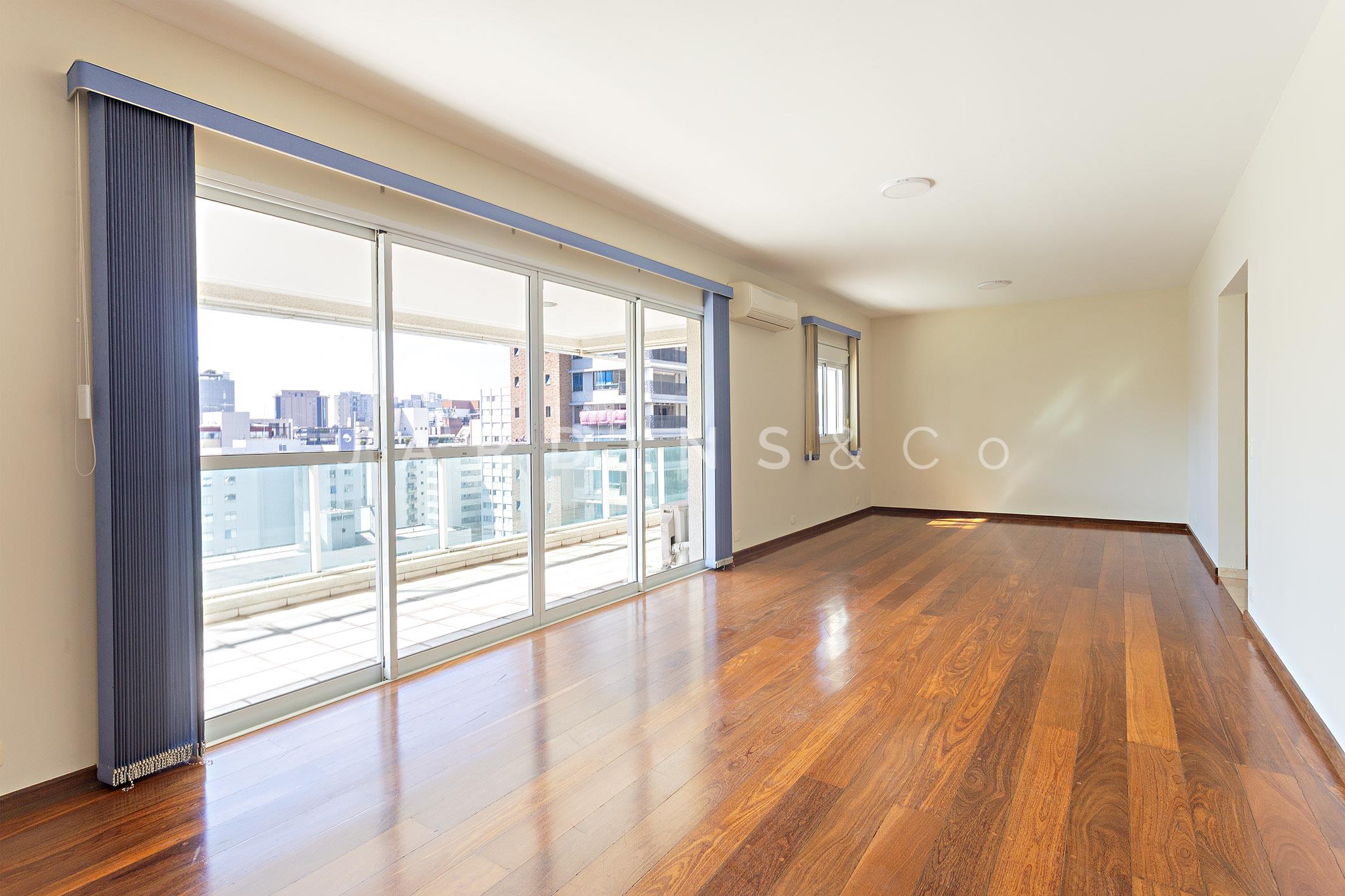 Apartamento no Paraíso