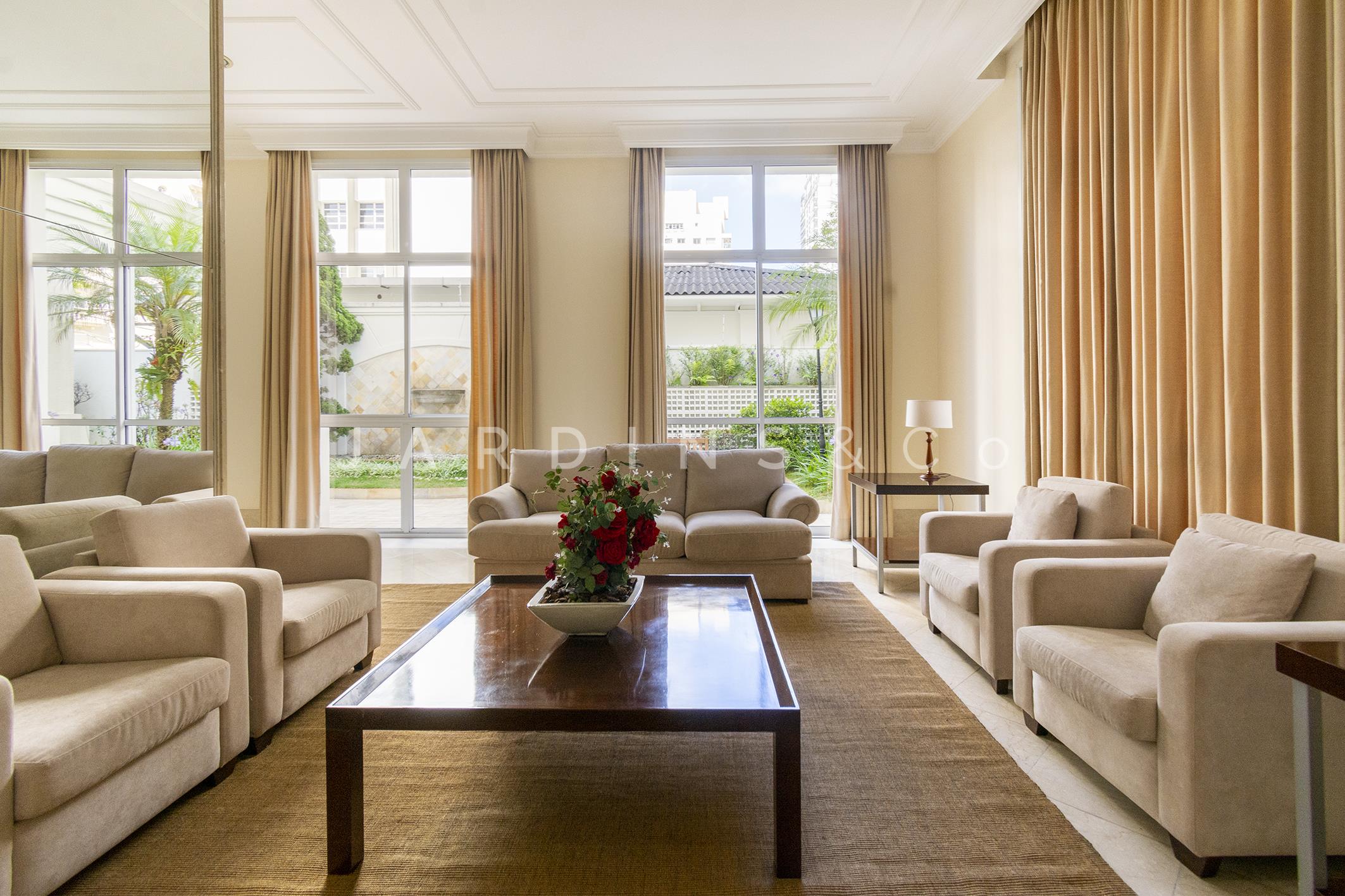 Apartamento no Paraíso