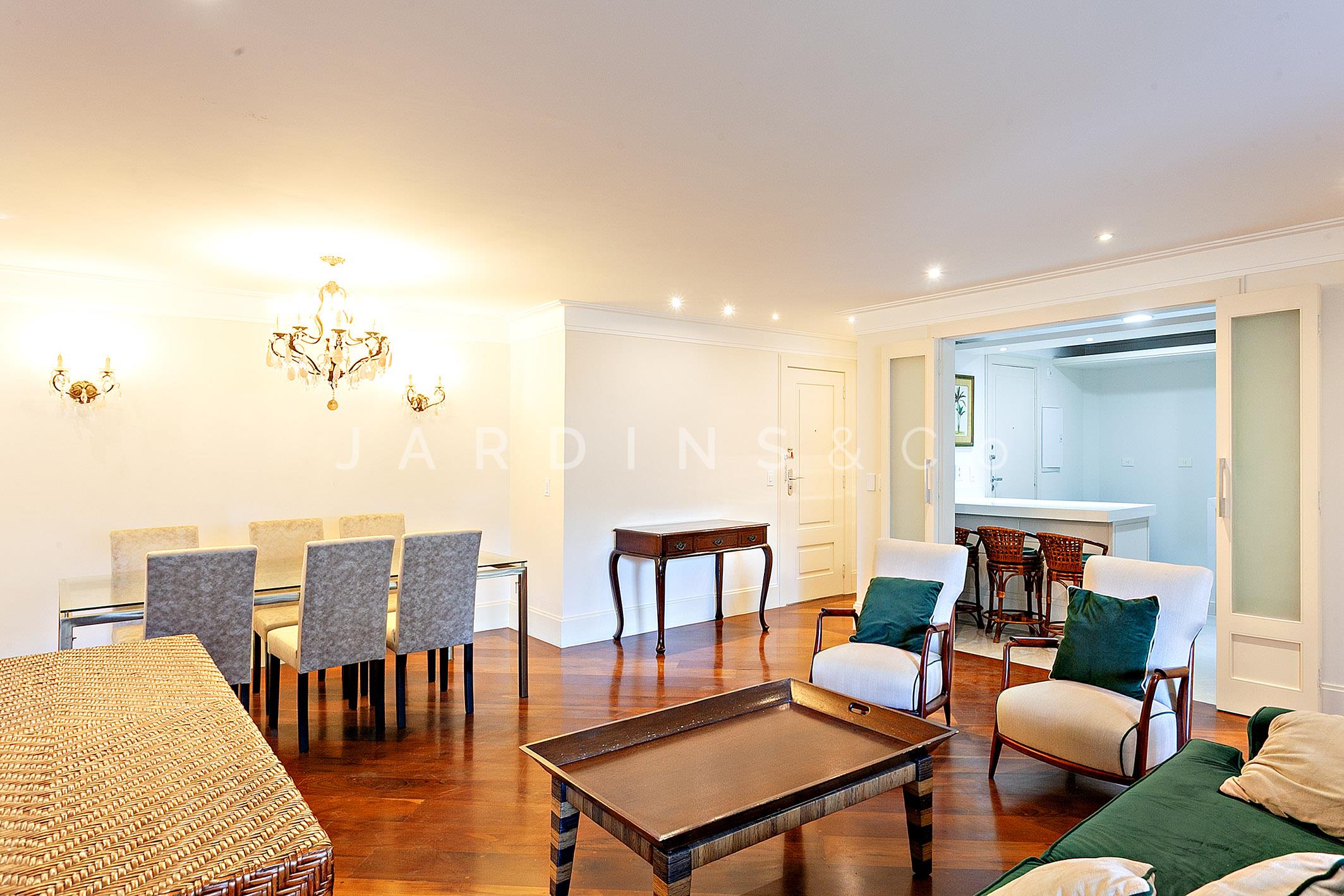 Apartamento no Moema Pássaros