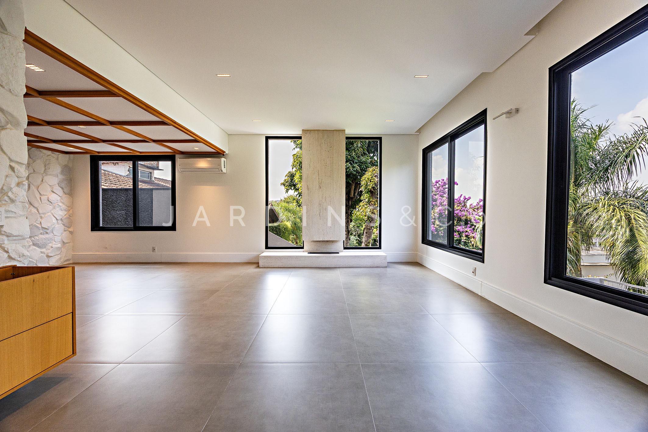 Casa em Condomínio no Jardim Vitória Régia