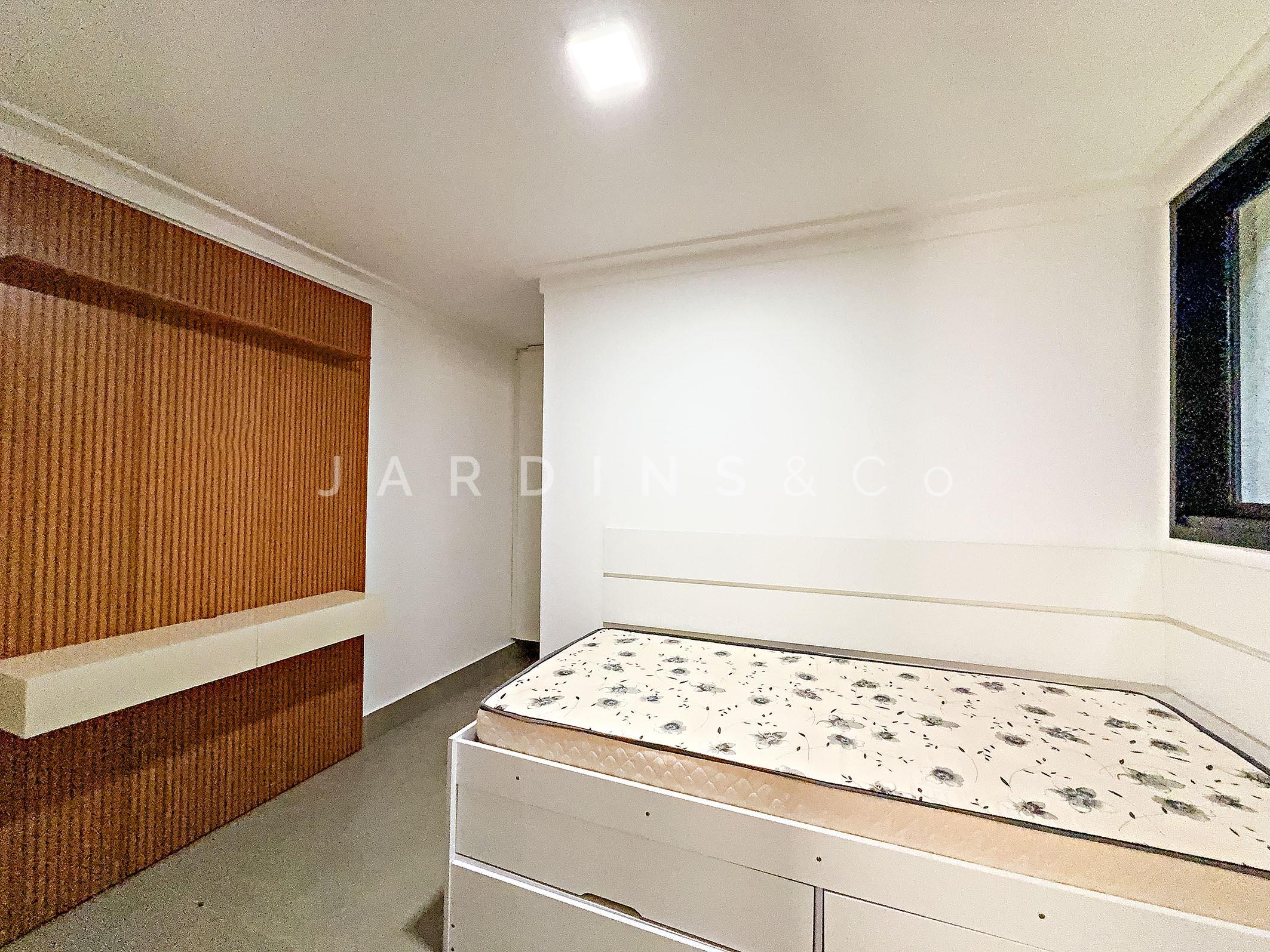 Casa em Condomínio no Jardim Vitória Régia