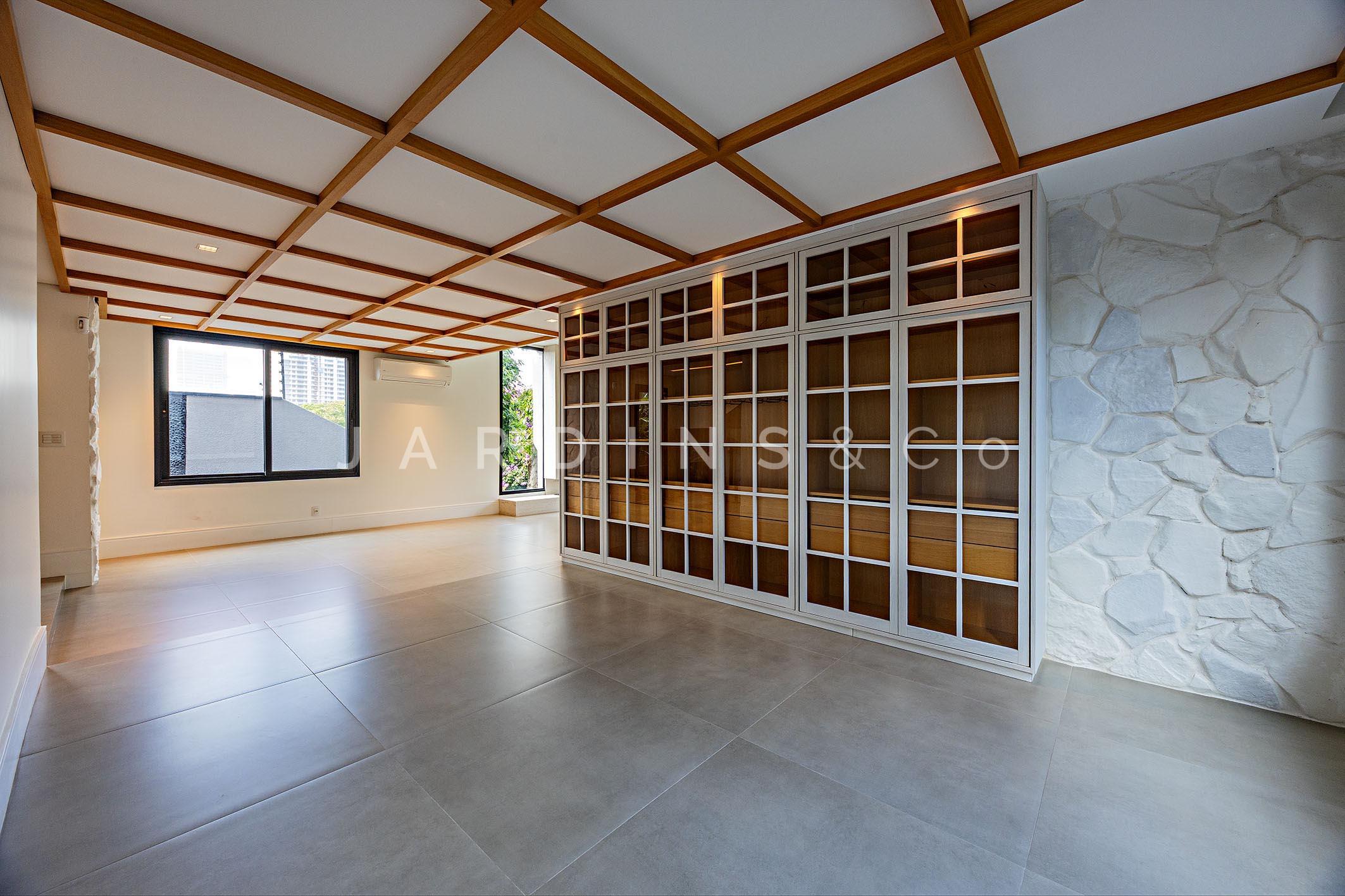 Casa em Condomínio no Jardim Vitória Régia