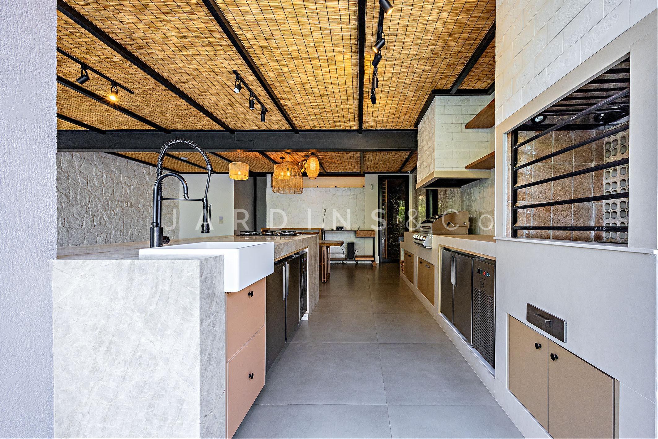 Casa em Condomínio no Jardim Vitória Régia
