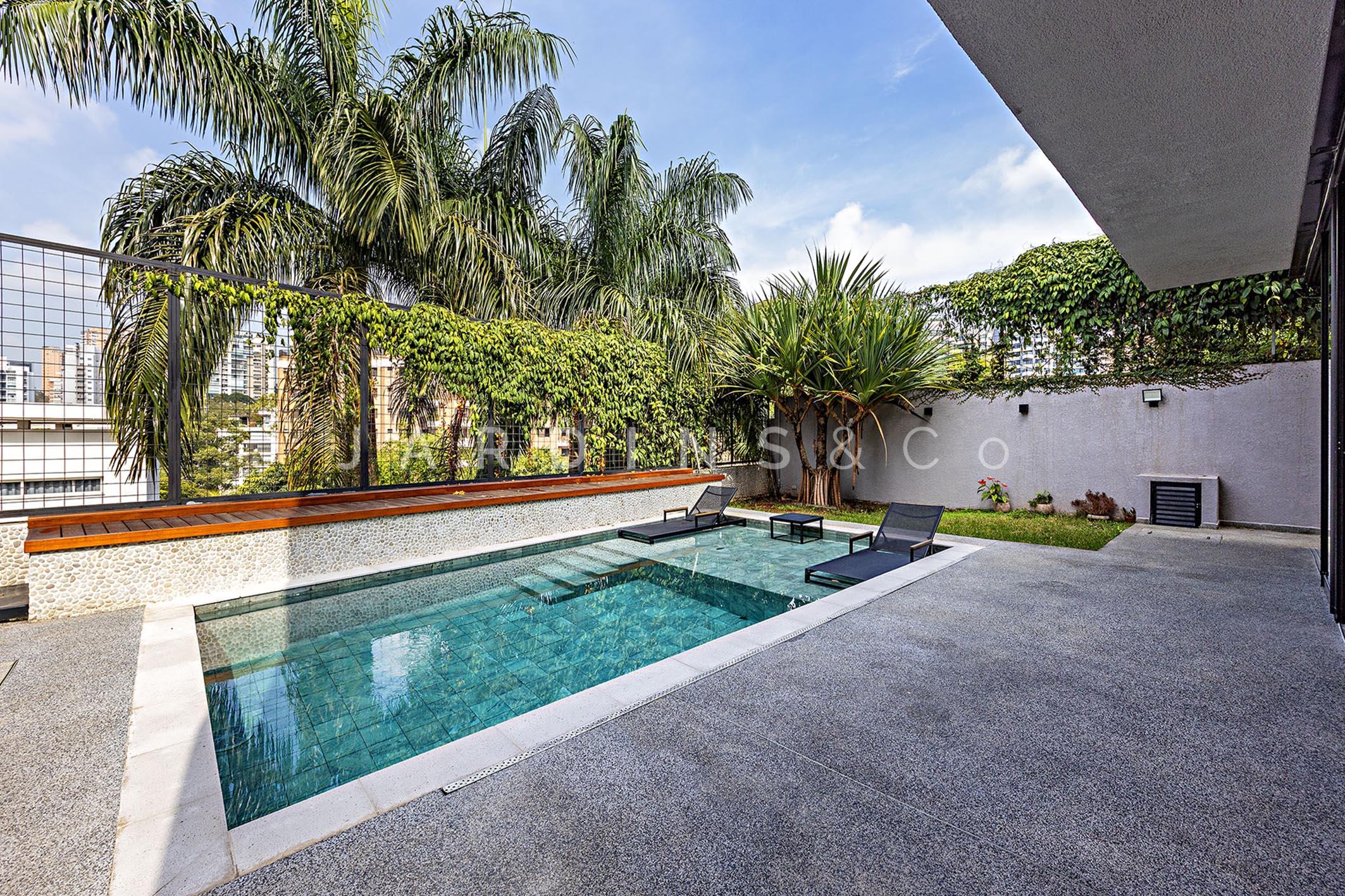 Casa em Condomínio no Jardim Vitória Régia