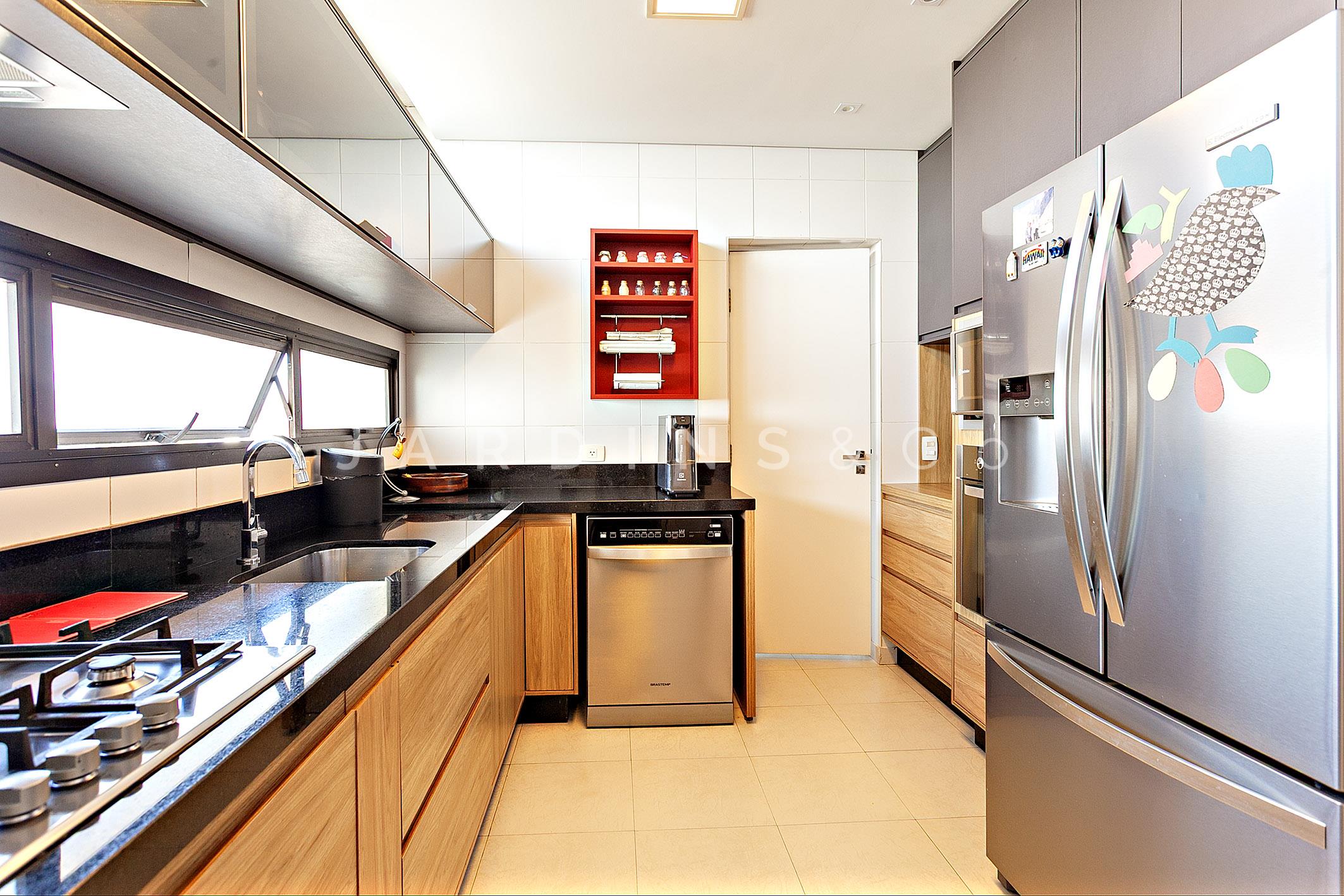 Apartamento no Real Parque