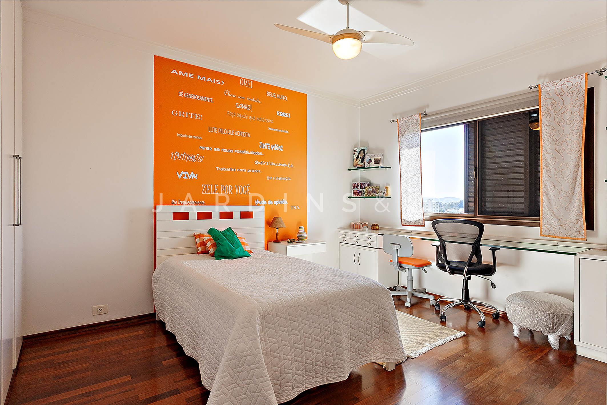 Apartamento no Real Parque
