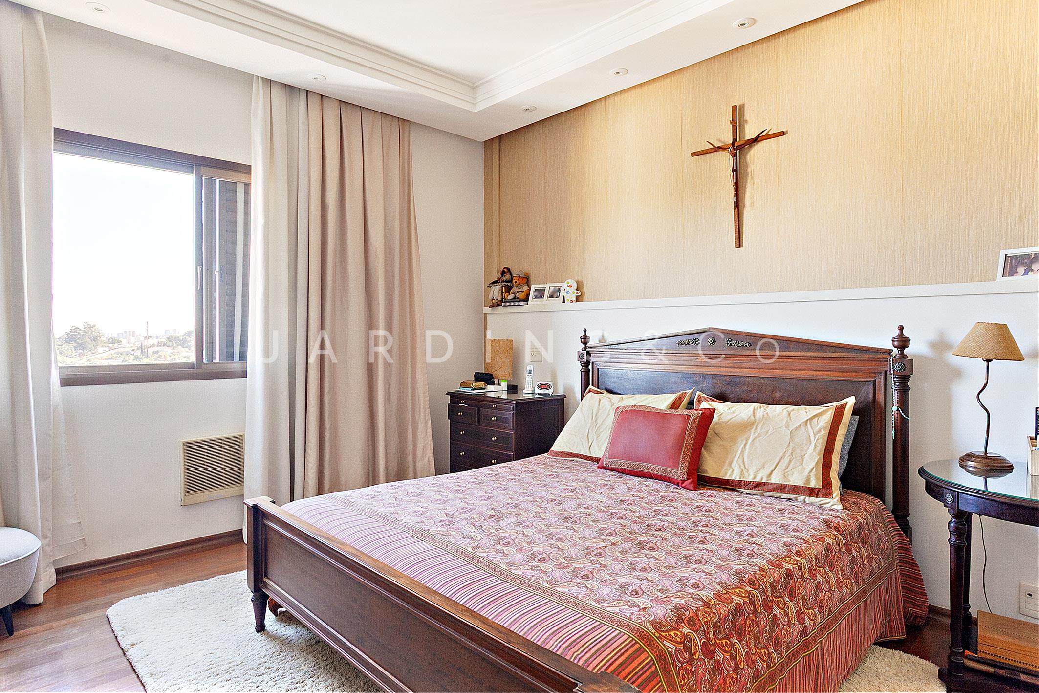 Apartamento no Real Parque