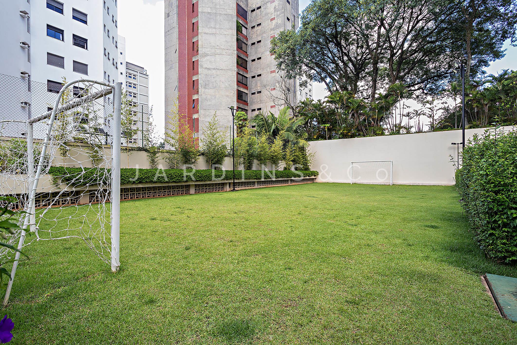 Apartamento no Real Parque