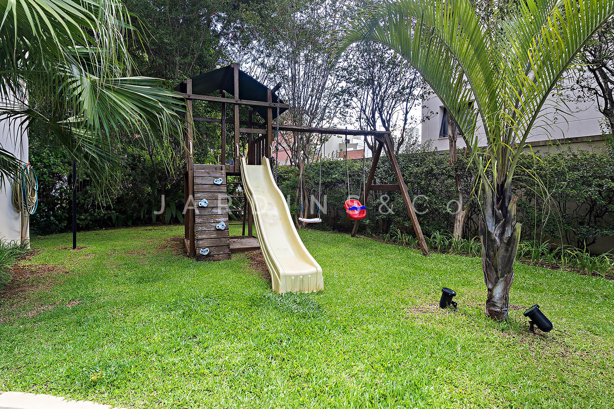 Apartamento no Real Parque