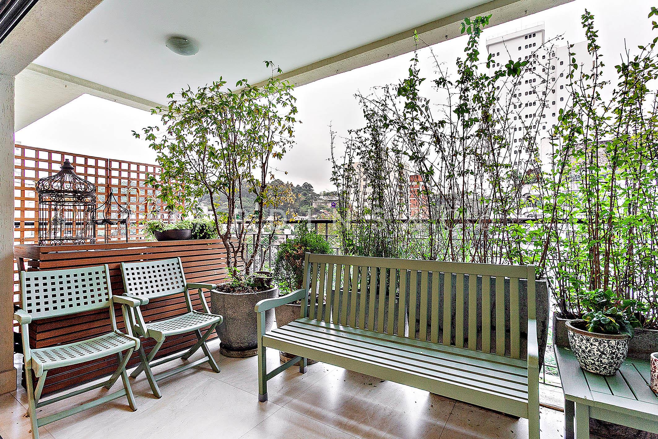 Apartamento no Real Parque
