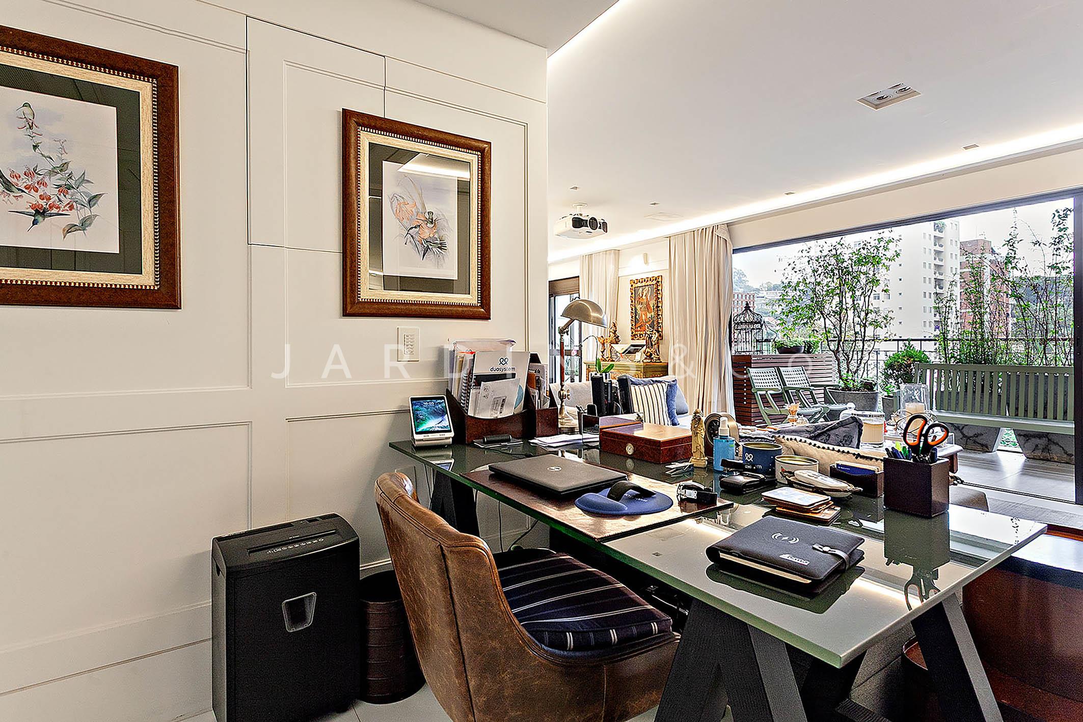 Apartamento no Real Parque