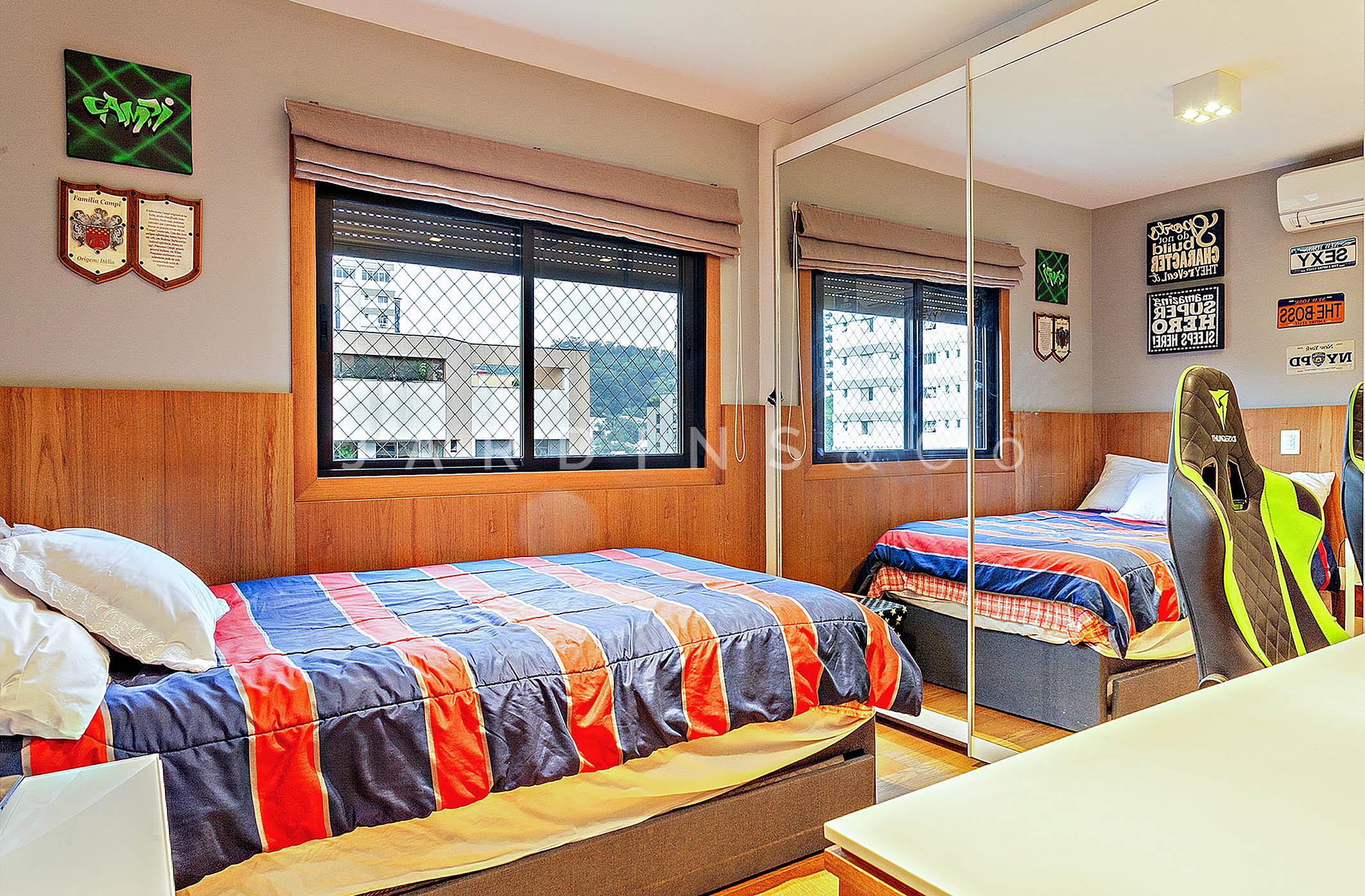 Apartamento no Real Parque