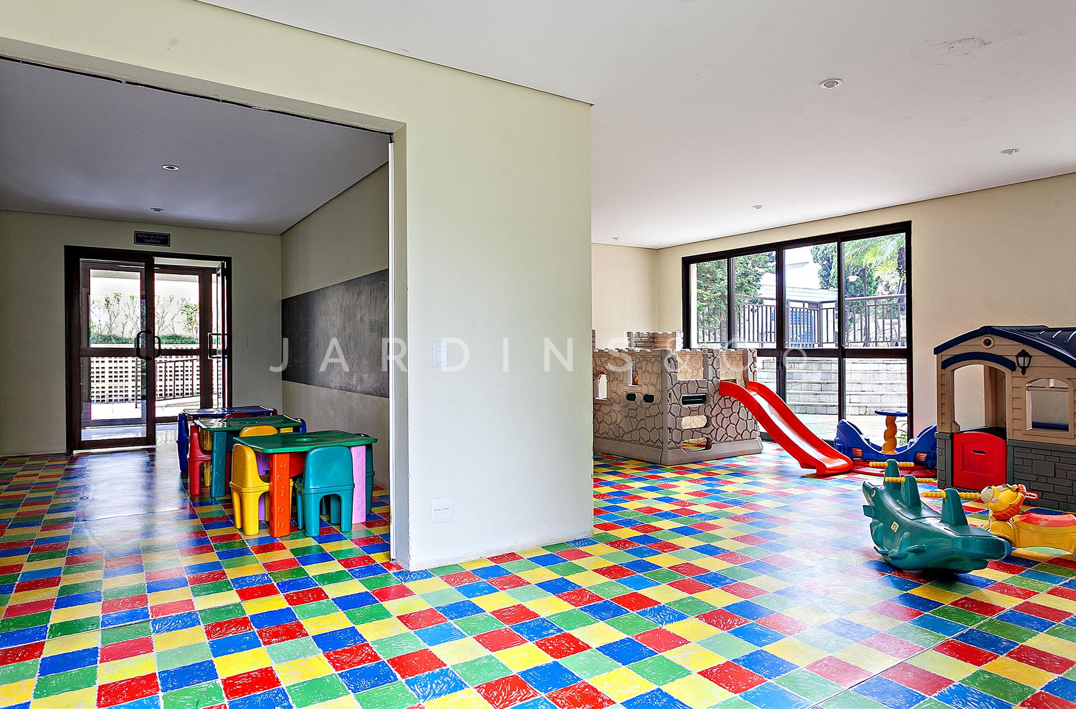 Apartamento no Real Parque