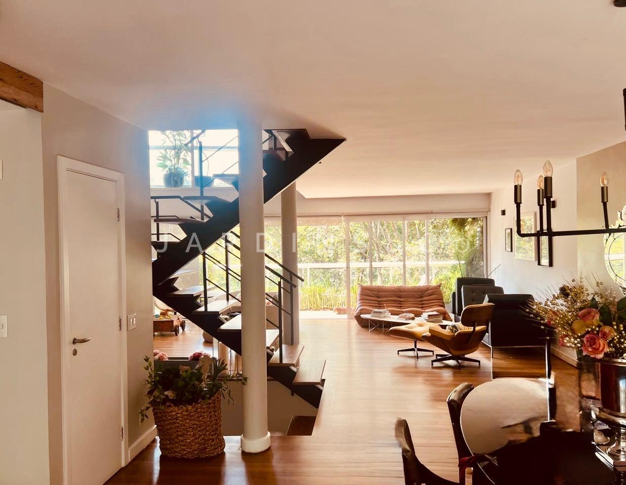 Casa em Condomínio no Real Parque