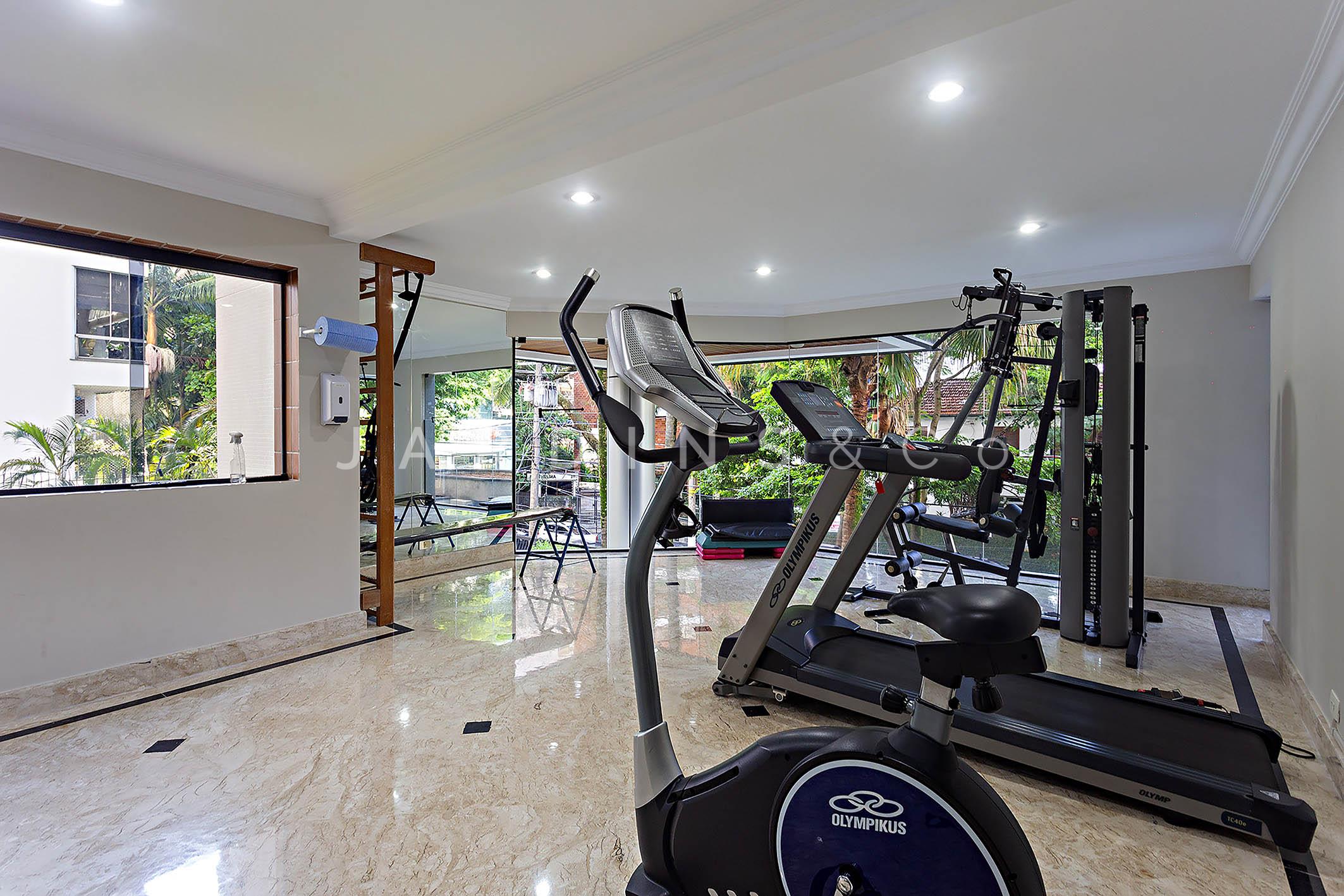Apartamento no Moema Pássaros