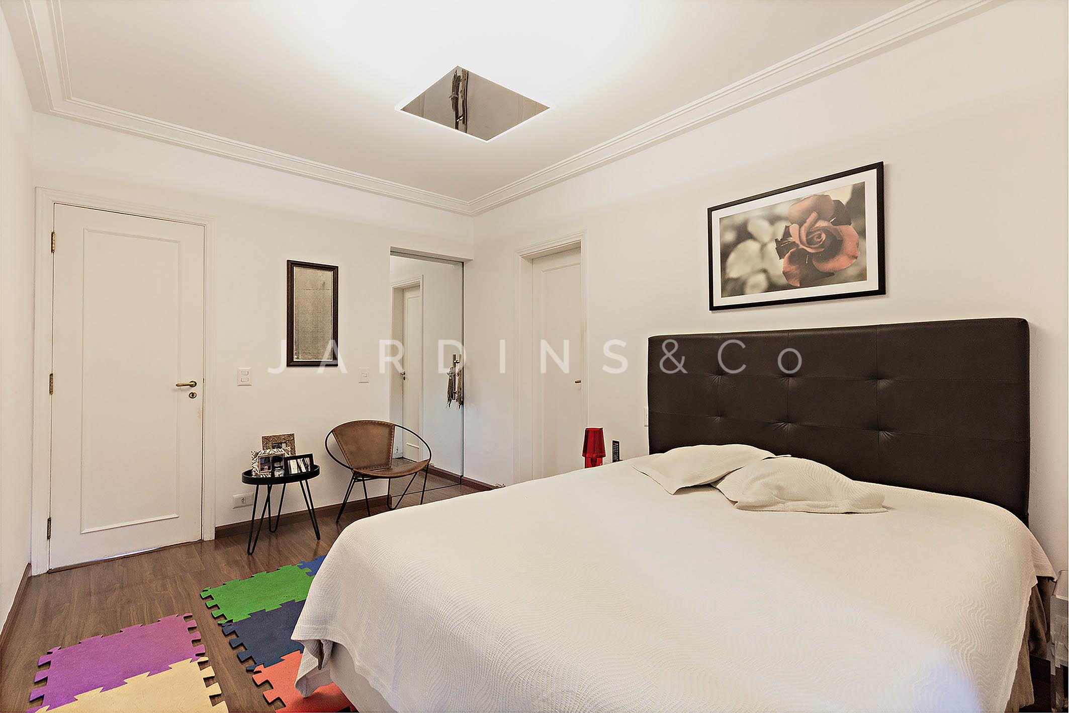Apartamento no Moema Pássaros