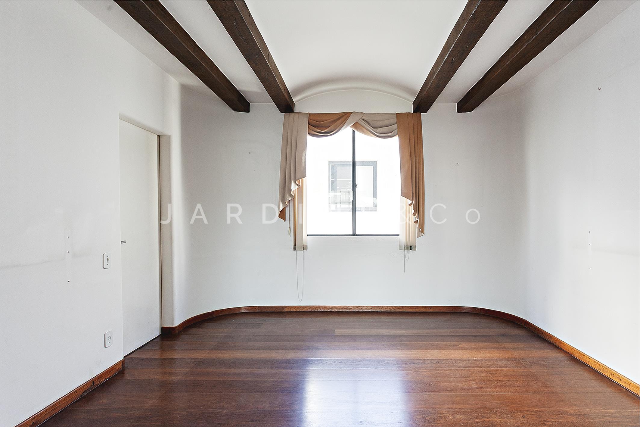 Apartamento no Jardim Europa
